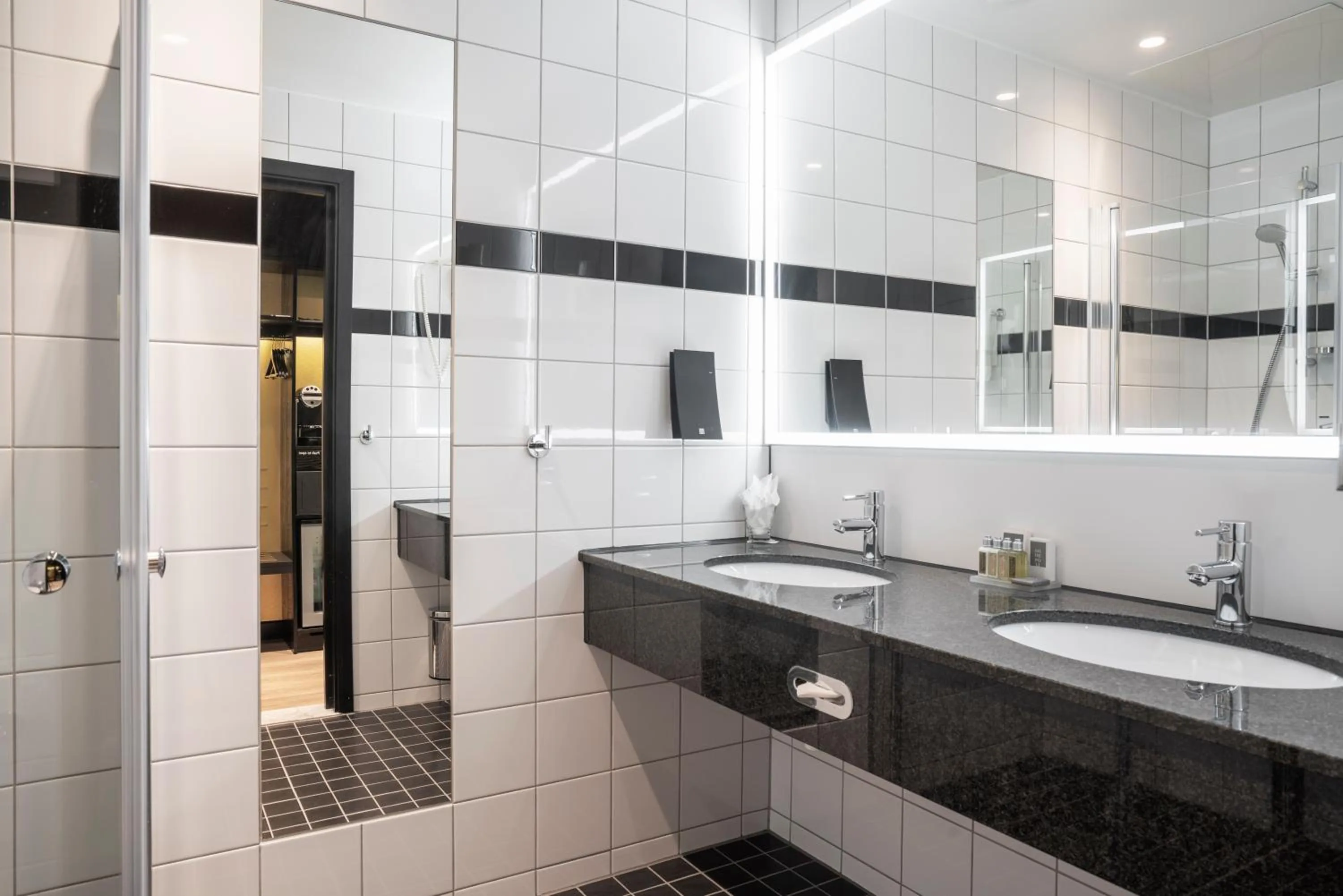 Bathroom in Thon Hotel Oslo Airport