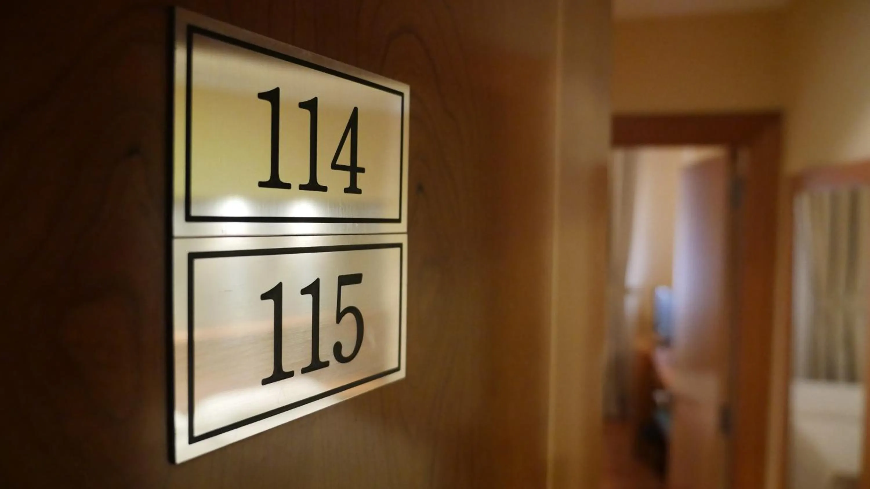 Logo/Certificate/Sign in Hotel Rusadir