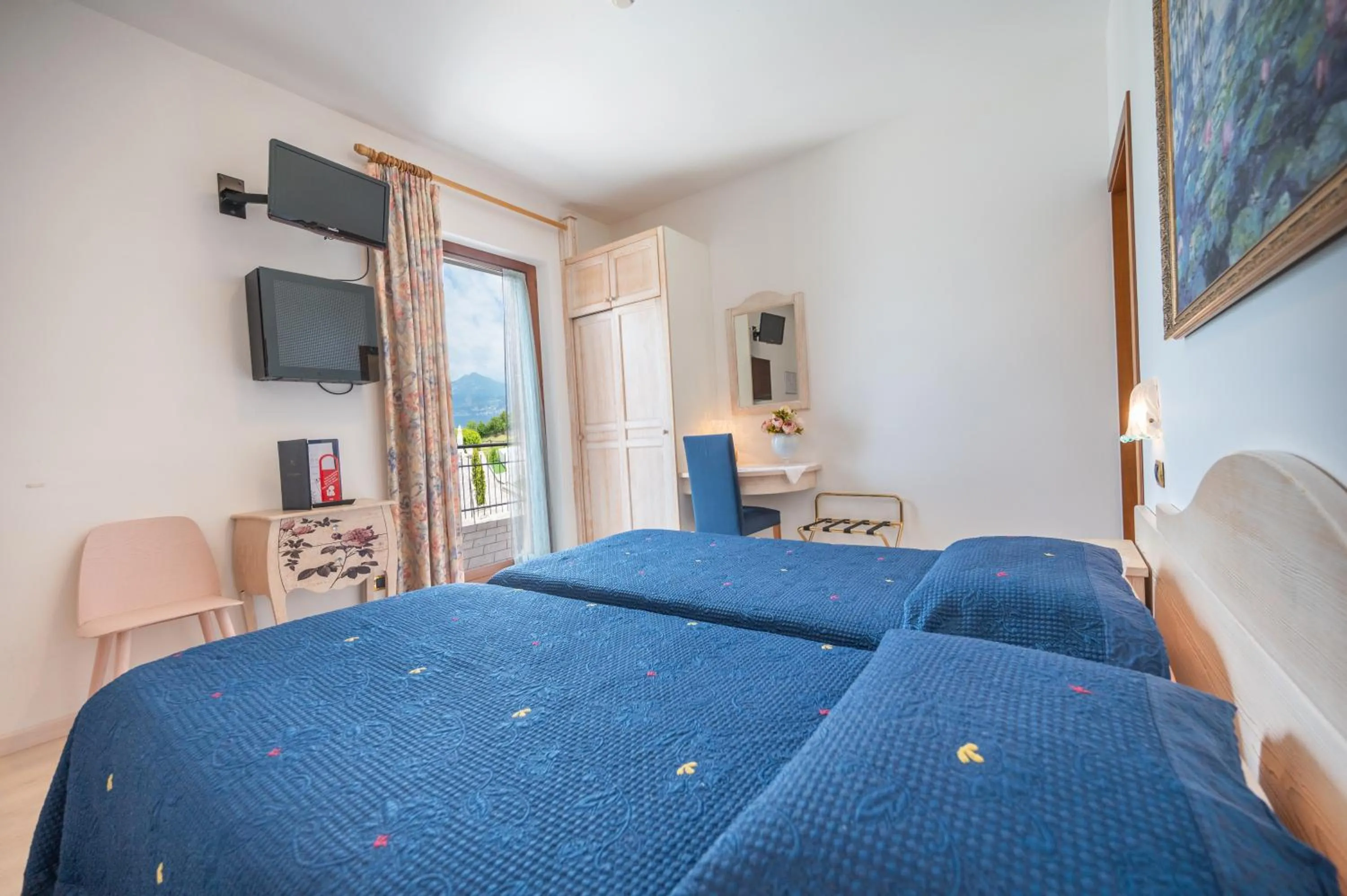 Bedroom, Bed in Hotel Laguna