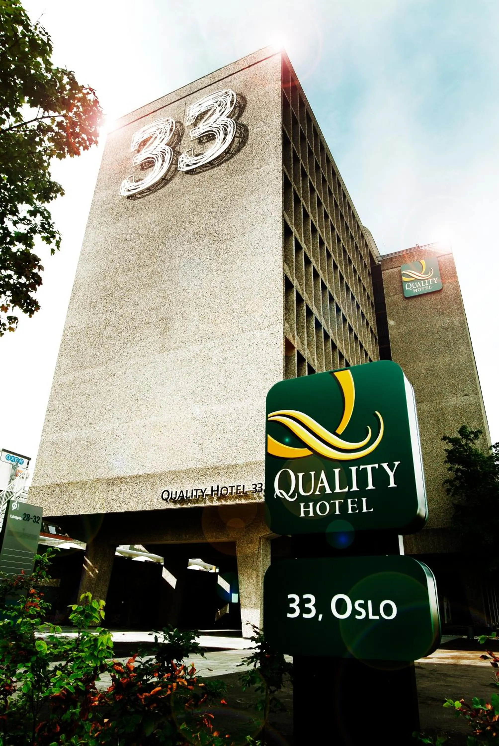 Property building in Quality Hotel 33