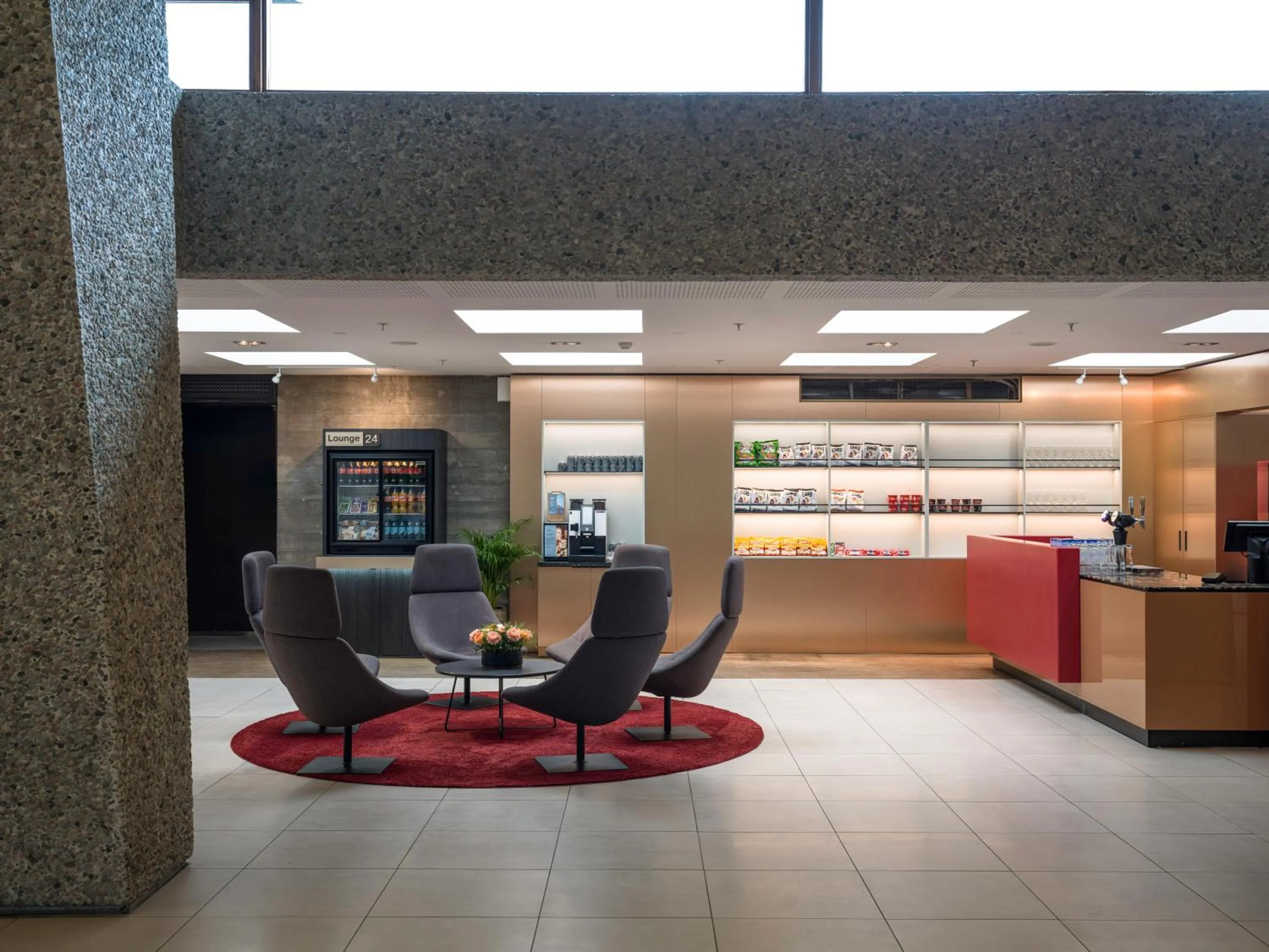 Lobby or reception in Quality Hotel 33