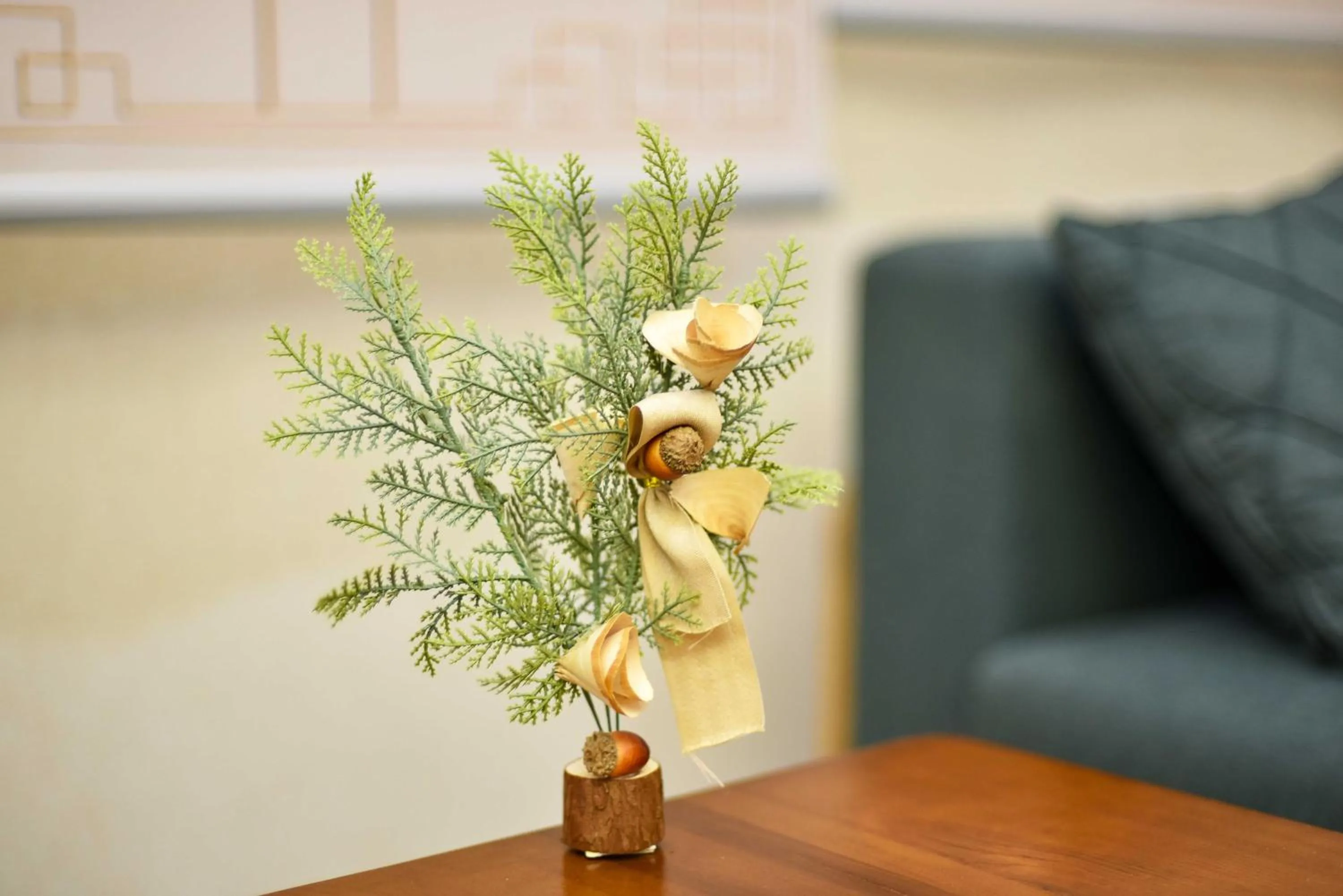 Seating area in Xingshe Alley Courtyard Hotel Beijing Wangfujing Forbidden City Branch - Breakfast included & English speaking reception & Free WiFi and Laundry room & Hutong Culture & Cat-keeping & Flower-growing Terrace & One day tour service & Free coffee