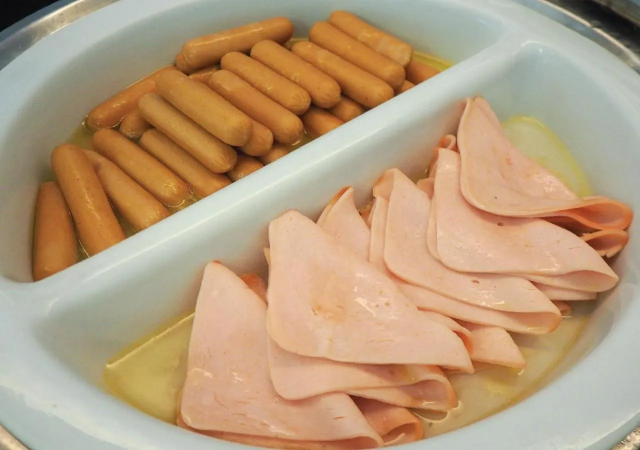 Breakfast in Kingston Suites Bangkok