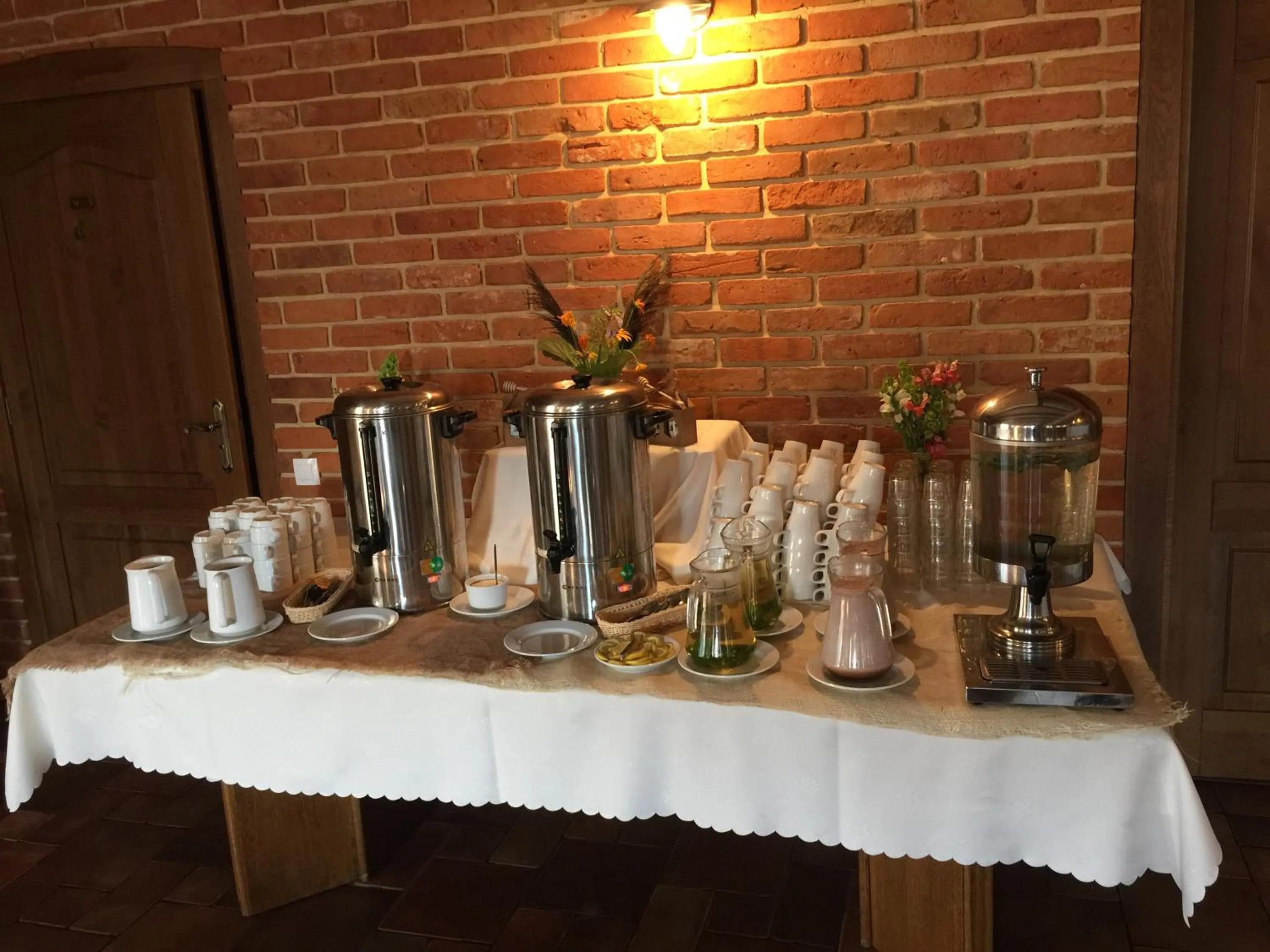 Buffet breakfast in Folwark Na Półwyspie