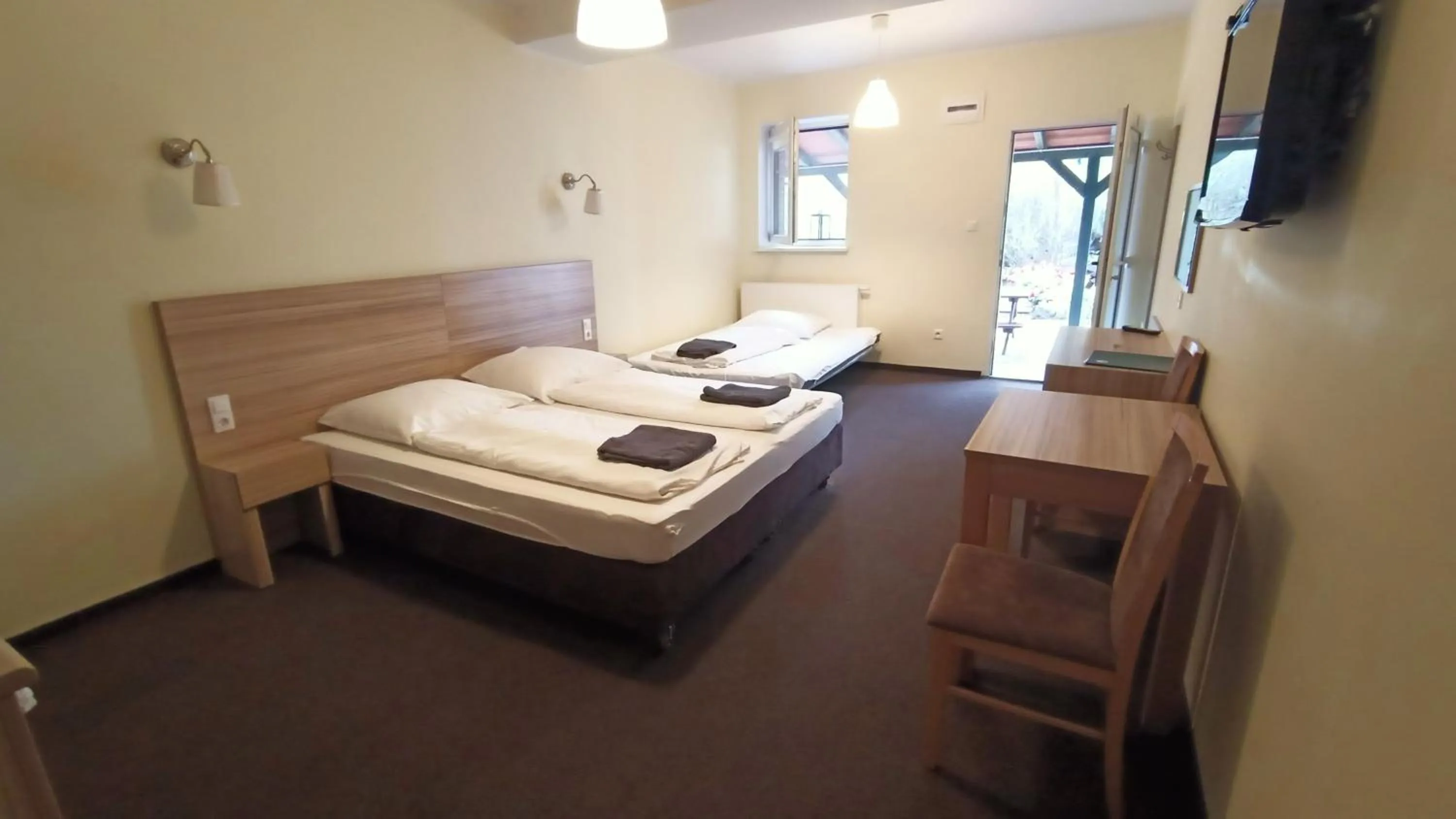 Photo of the whole room in Folwark Na Półwyspie