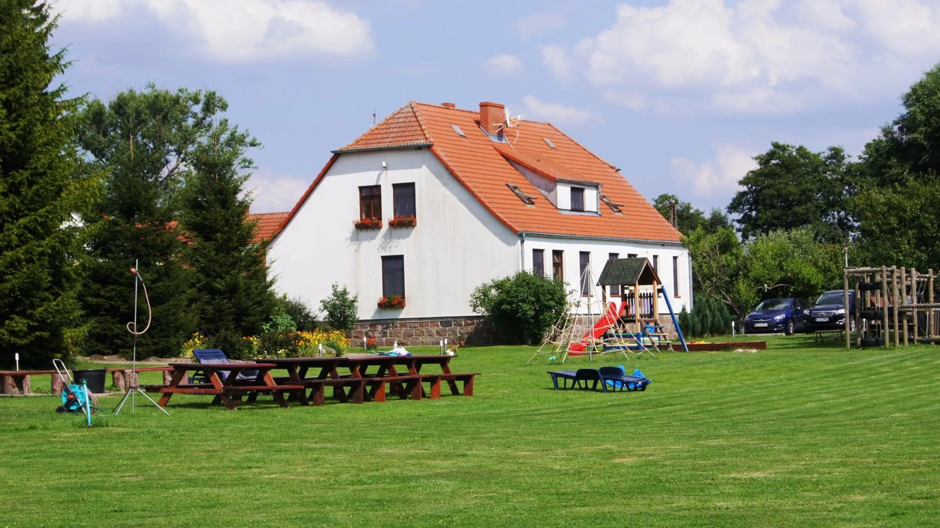 Facade/entrance in Folwark Na Półwyspie