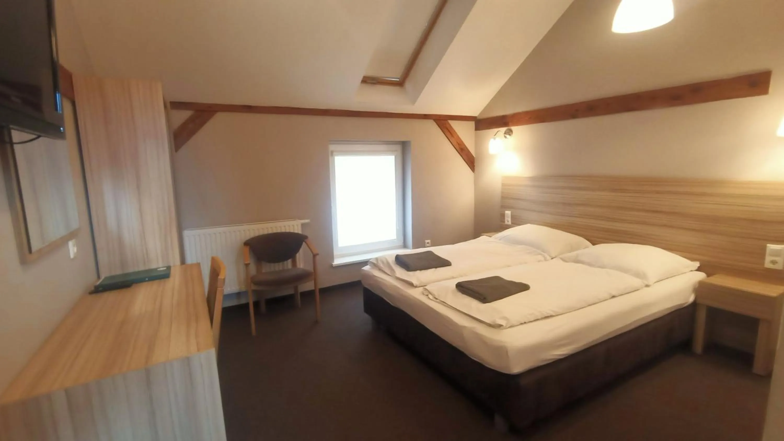 Photo of the whole room in Folwark Na Półwyspie