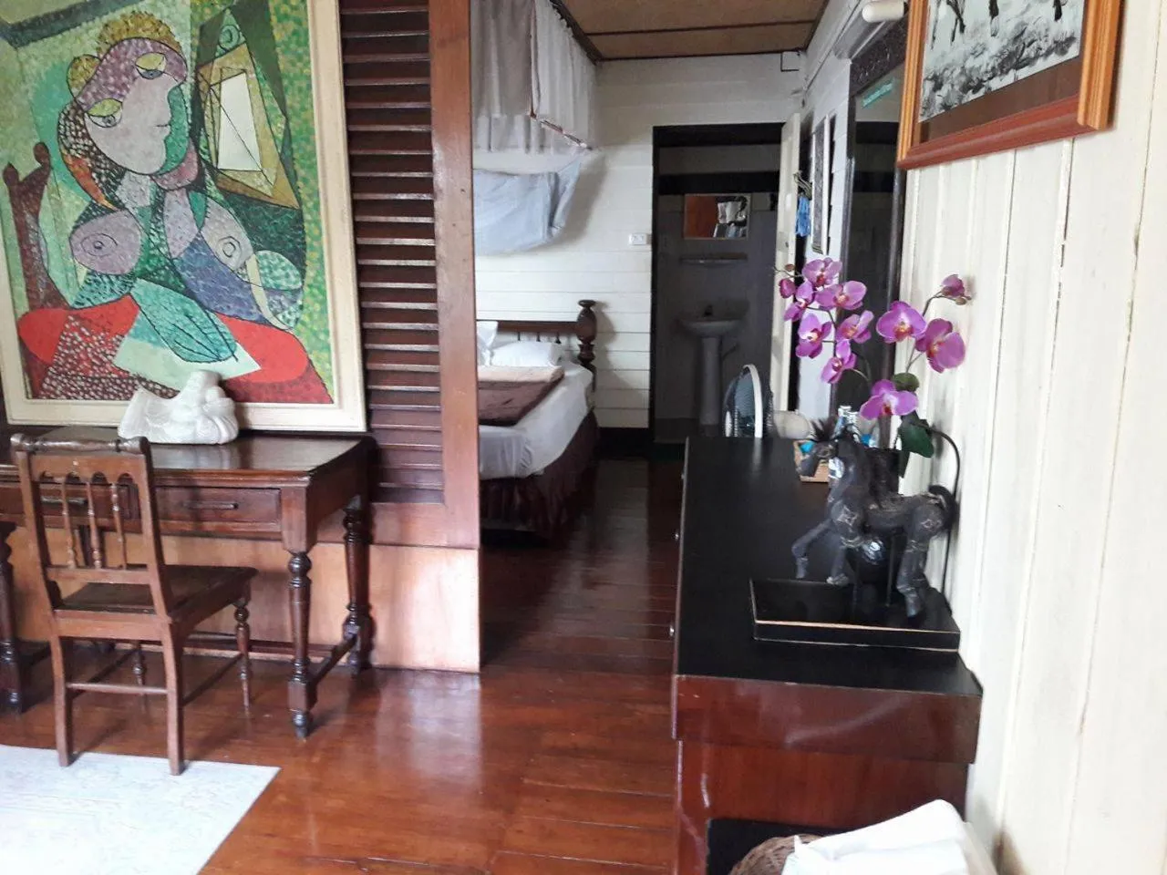 Bedroom, Bed in Gap's house