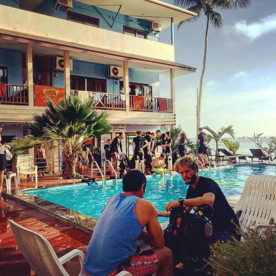 People in Carabao Diving Koh Tao