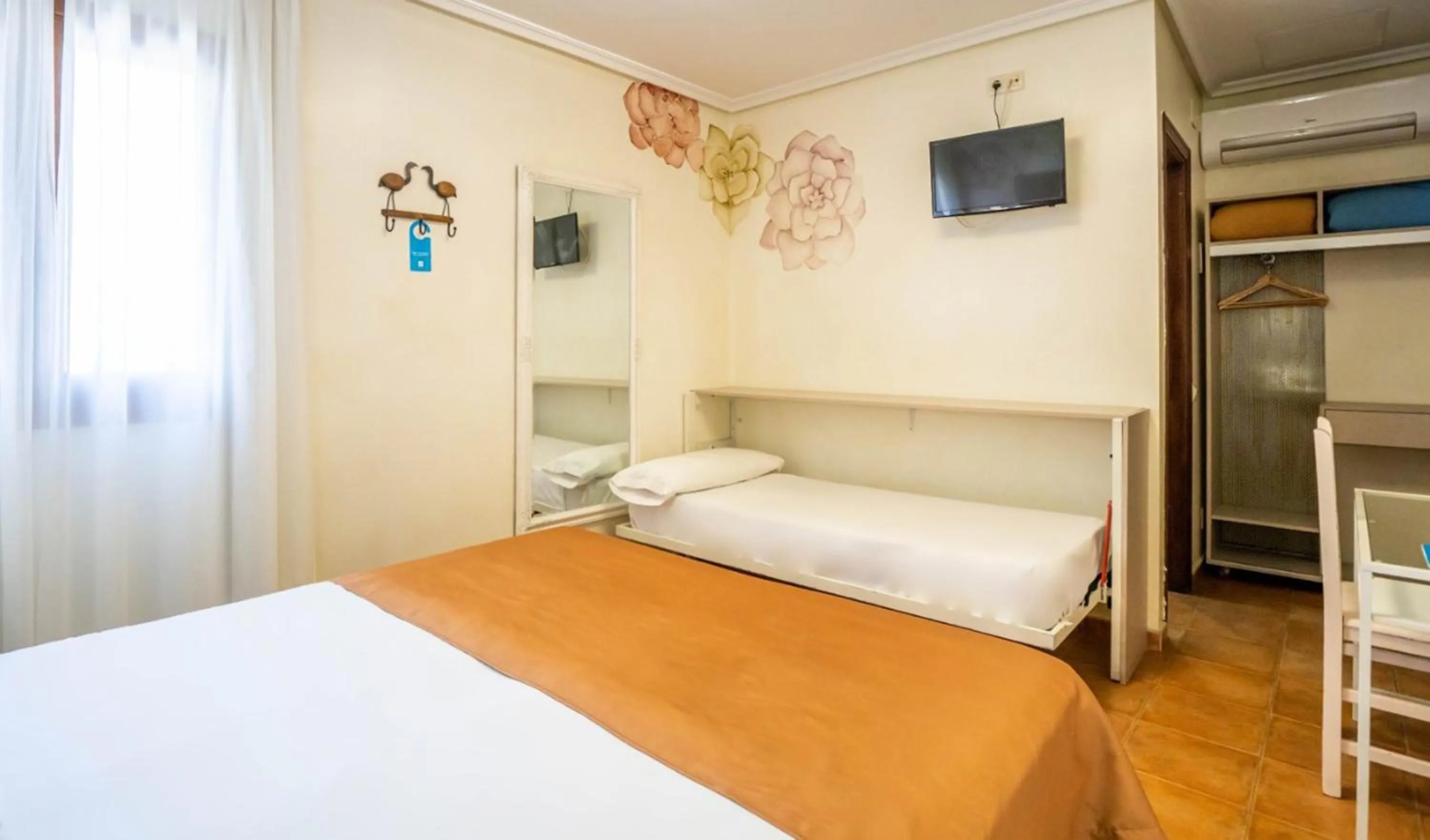 Bed in YIT Puerta Bisagra