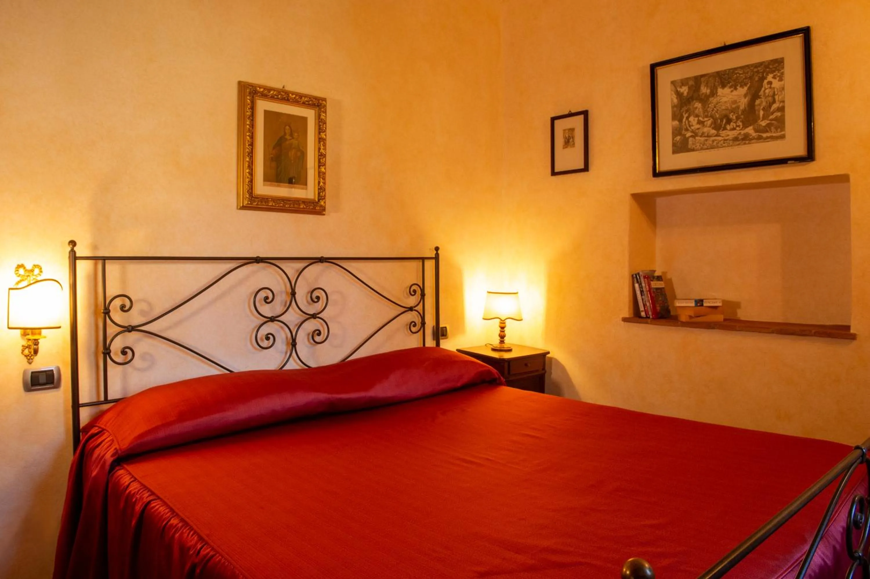 Bedroom, Bed in Rocca Di Pierle, Agriturismo di Charme - Cortona