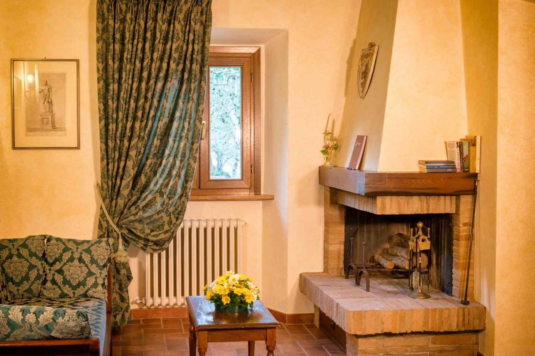 Living room in Rocca Di Pierle, Agriturismo di Charme - Cortona