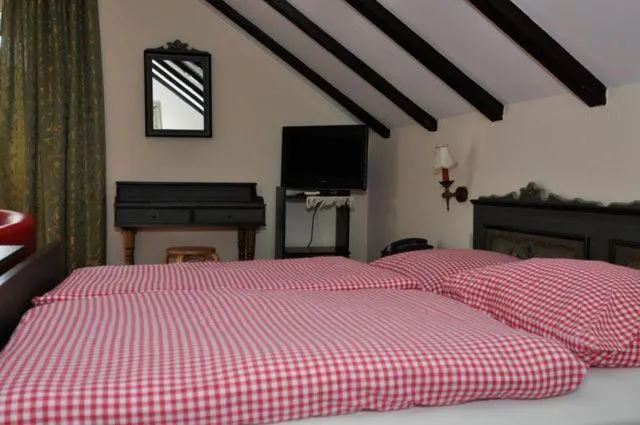 Bed in Hotel-Restaurant Johanniskreuz