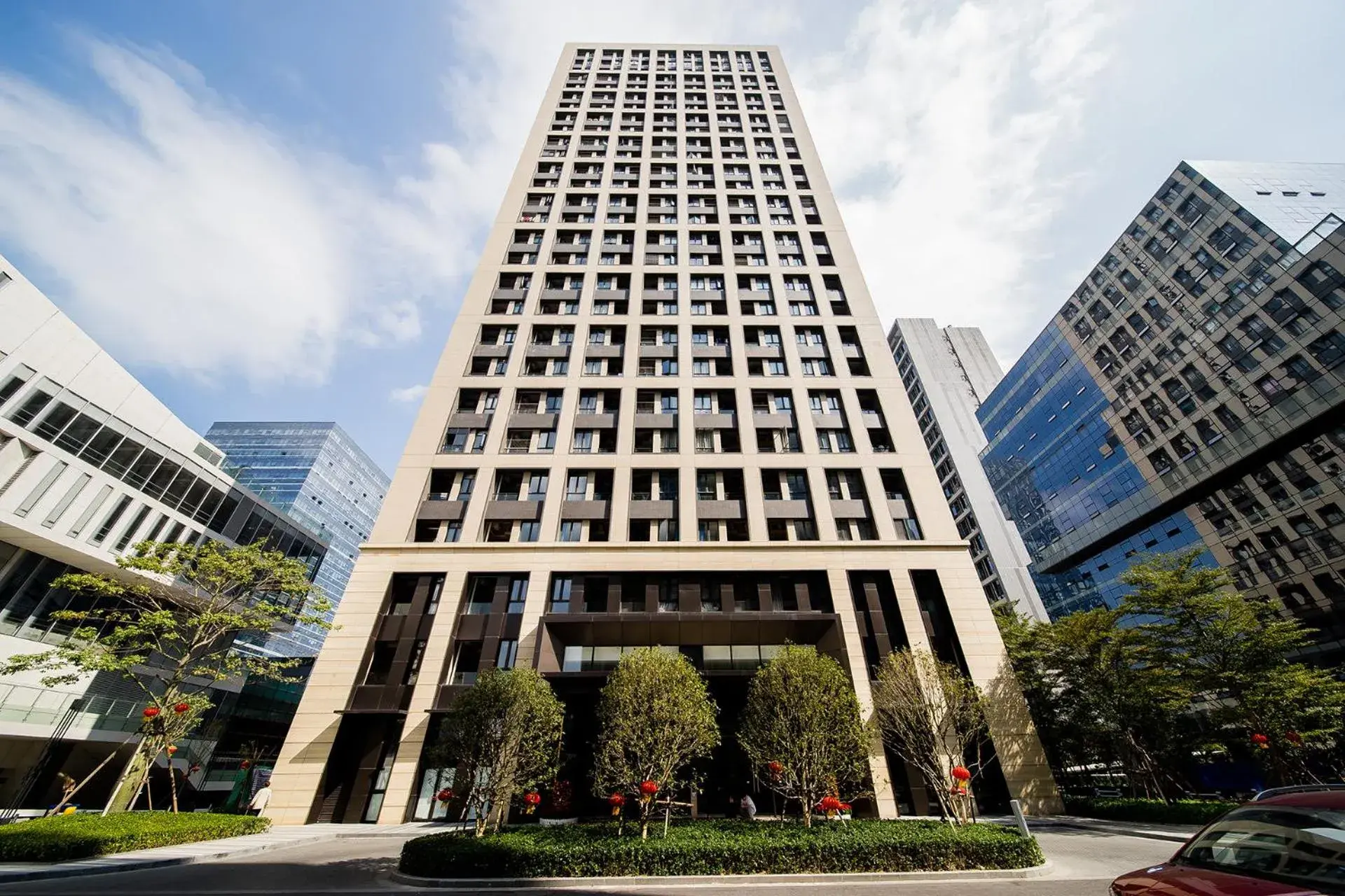 Guangzhou Laiste ApartHotel Science City Greenland Central Plaza Branch - Free Shuttle Bus to Canton Fair Complex During Canton Fair Period Guangzhou Laiste ApartHotel Science City Greenland Central Plaza Branch - Free Shuttle Bus to Canton Fair Complex During Canton Fair Period