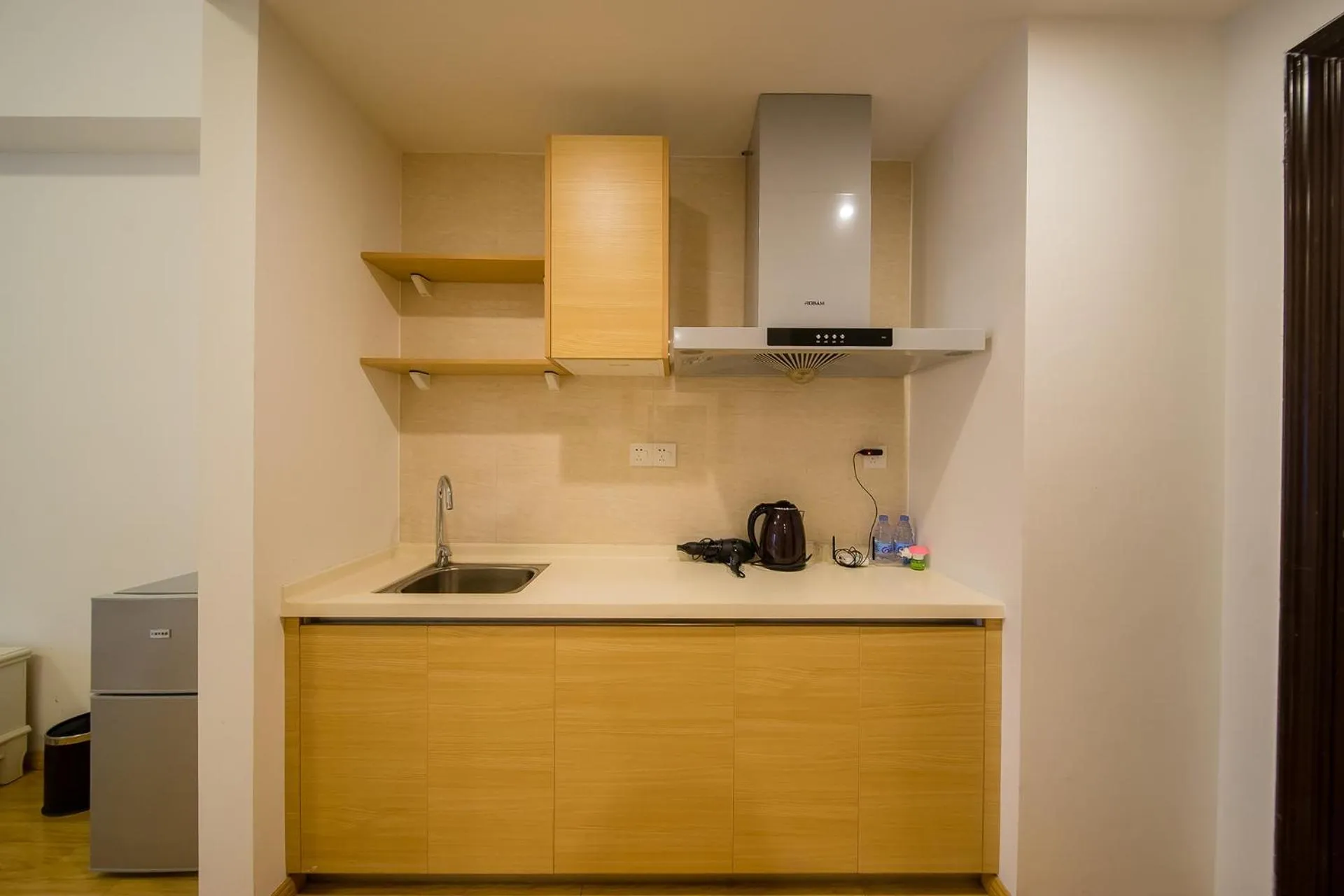 Kitchen or kitchenette in Guangzhou Laiste ApartHotel Science City Greenland Central Plaza Branch - Free Shuttle Bus to Canton Fair Complex During Canton Fair Period