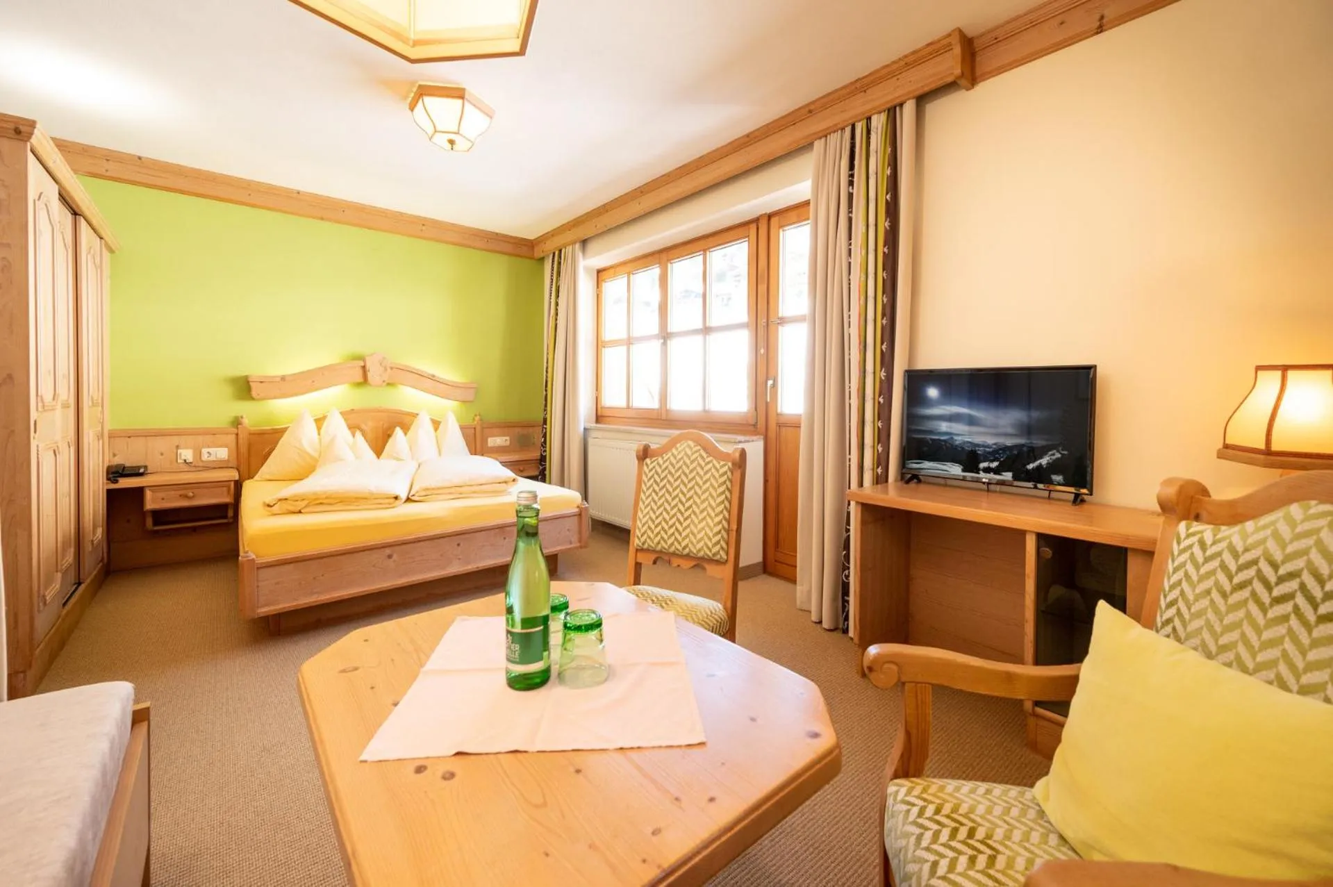 Photo of the whole room, Bed in Familienhotel Lengauer Hof