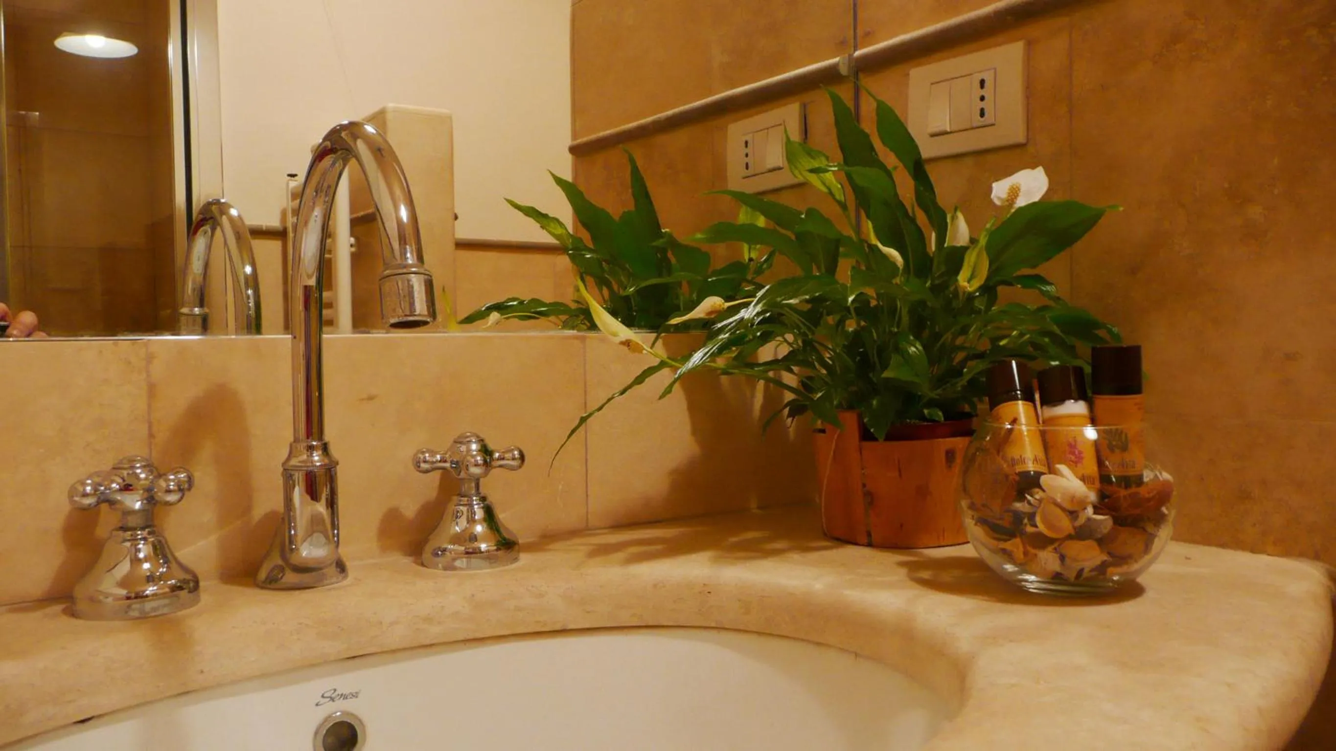 Bathroom in Palazzo de' Vecchi