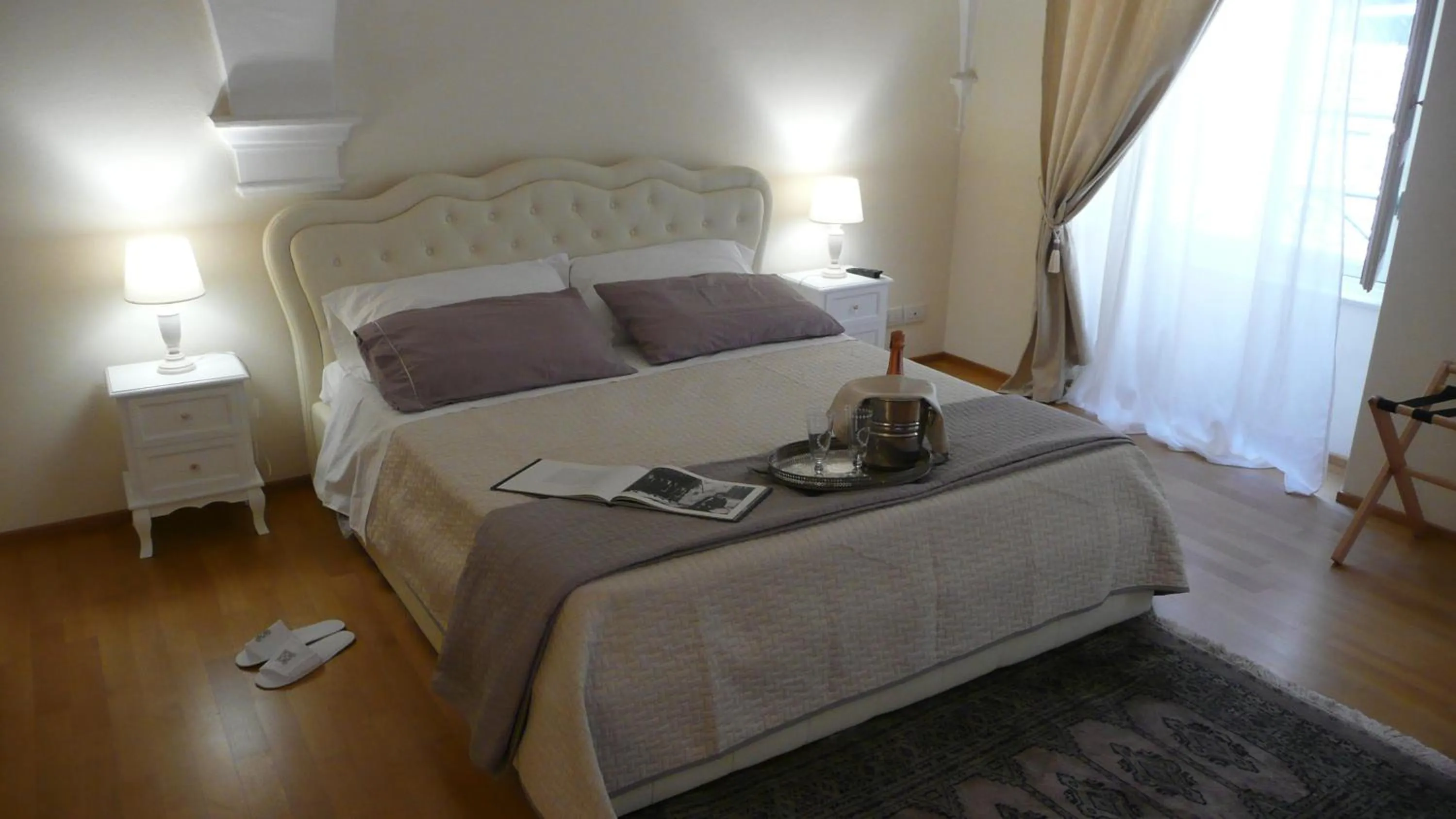 Photo of the whole room in Palazzo de' Vecchi