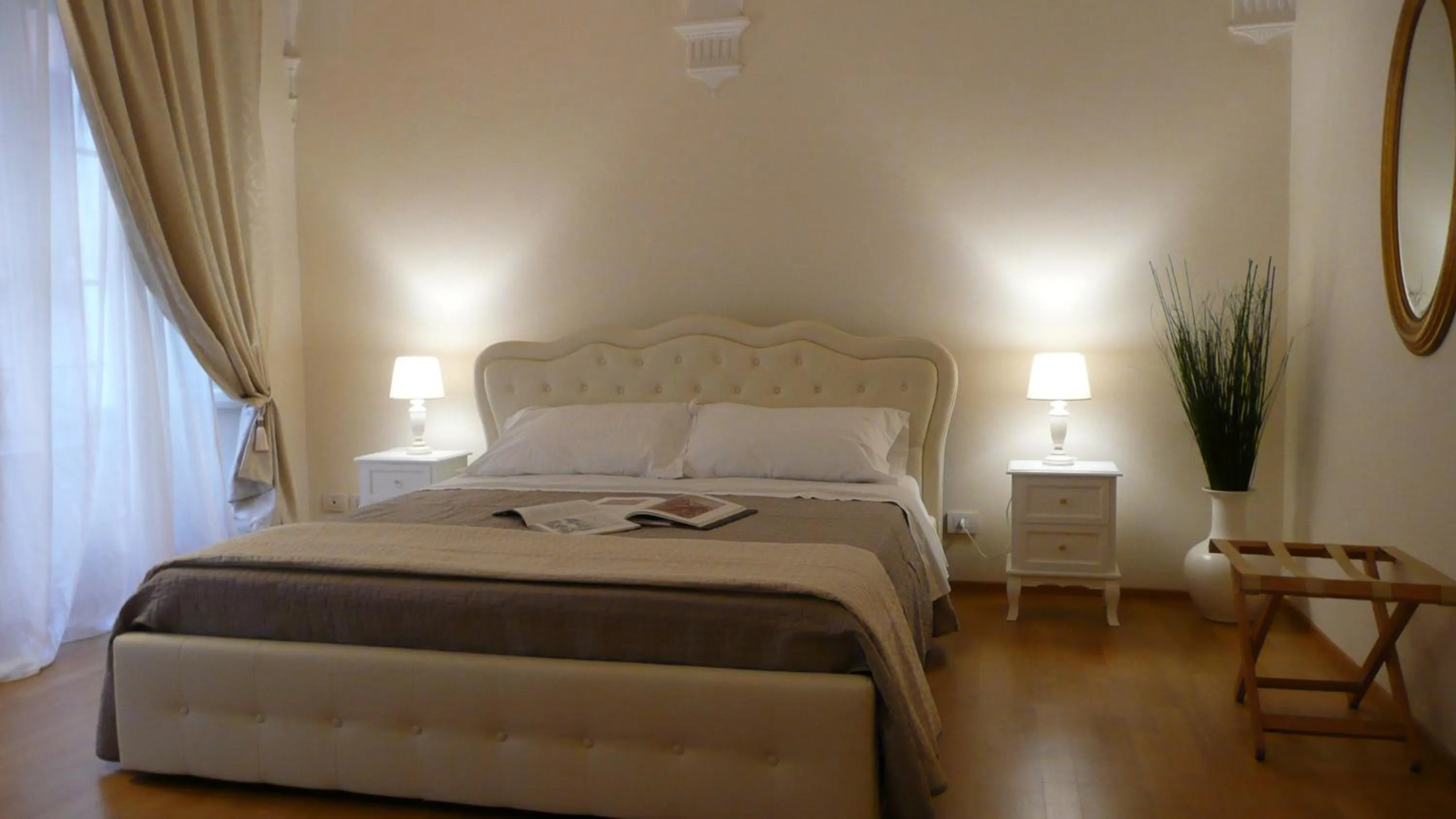 Photo of the whole room in Palazzo de' Vecchi