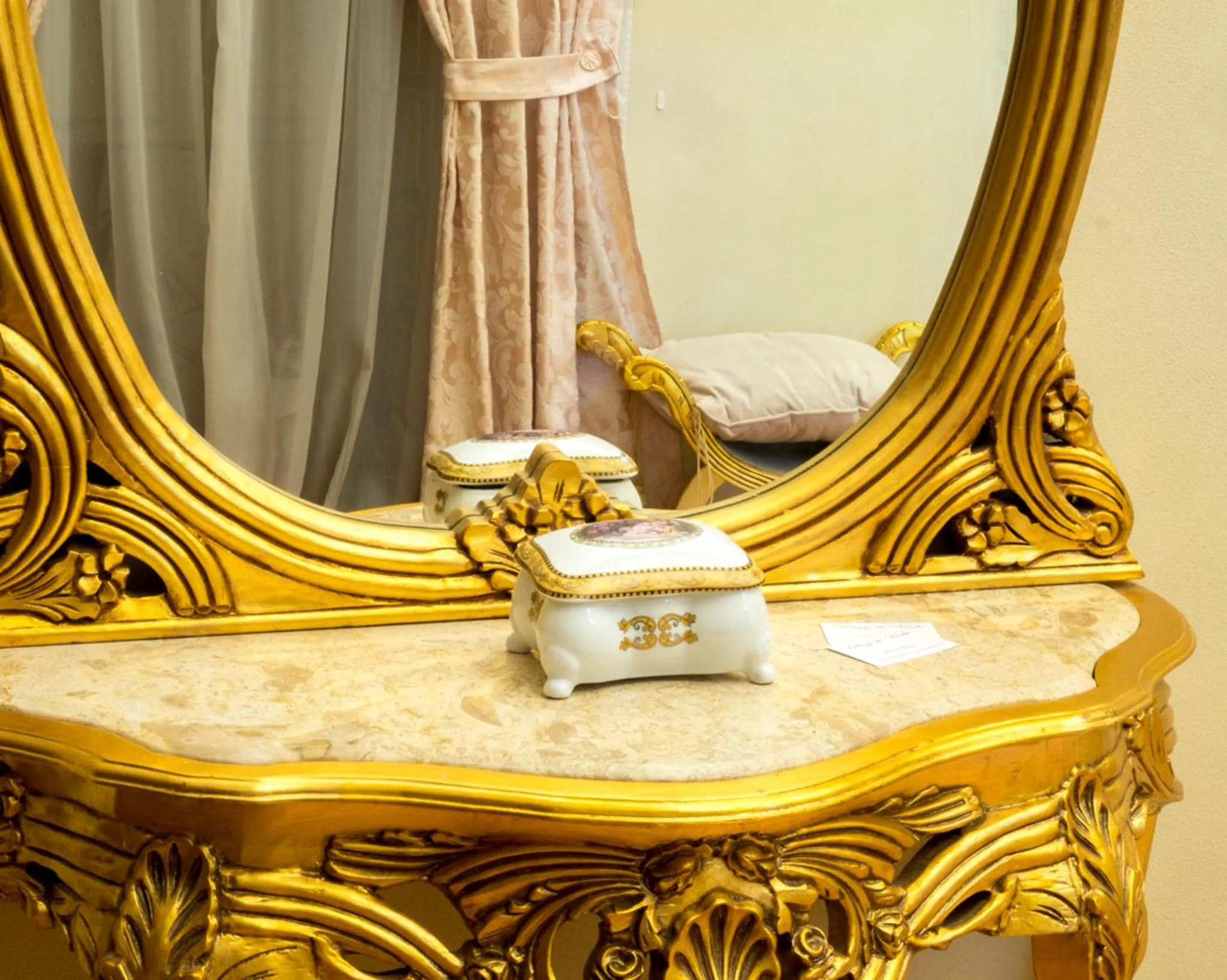 Decorative detail in Palazzo de' Vecchi