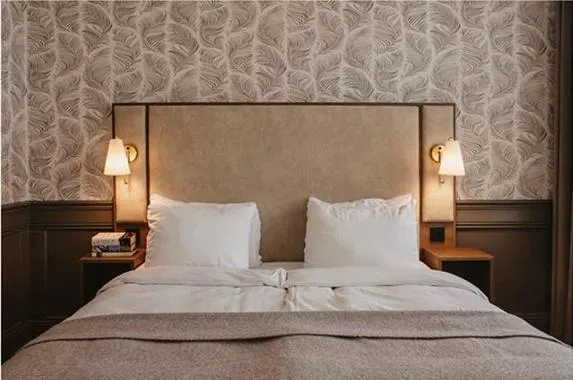 Bedroom, Bed in Home Hotel Amanda