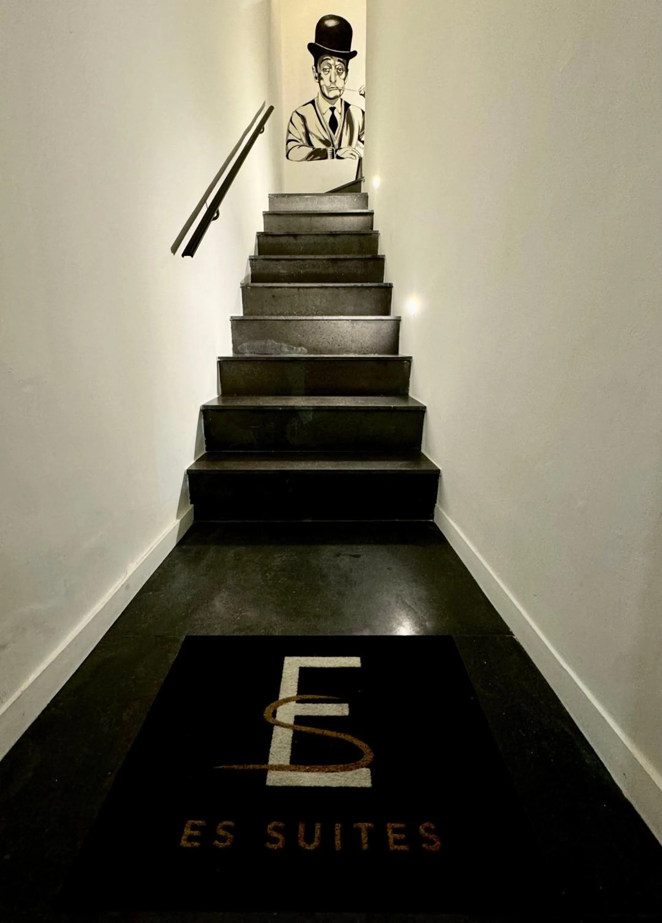 Property logo or sign in ES Suites