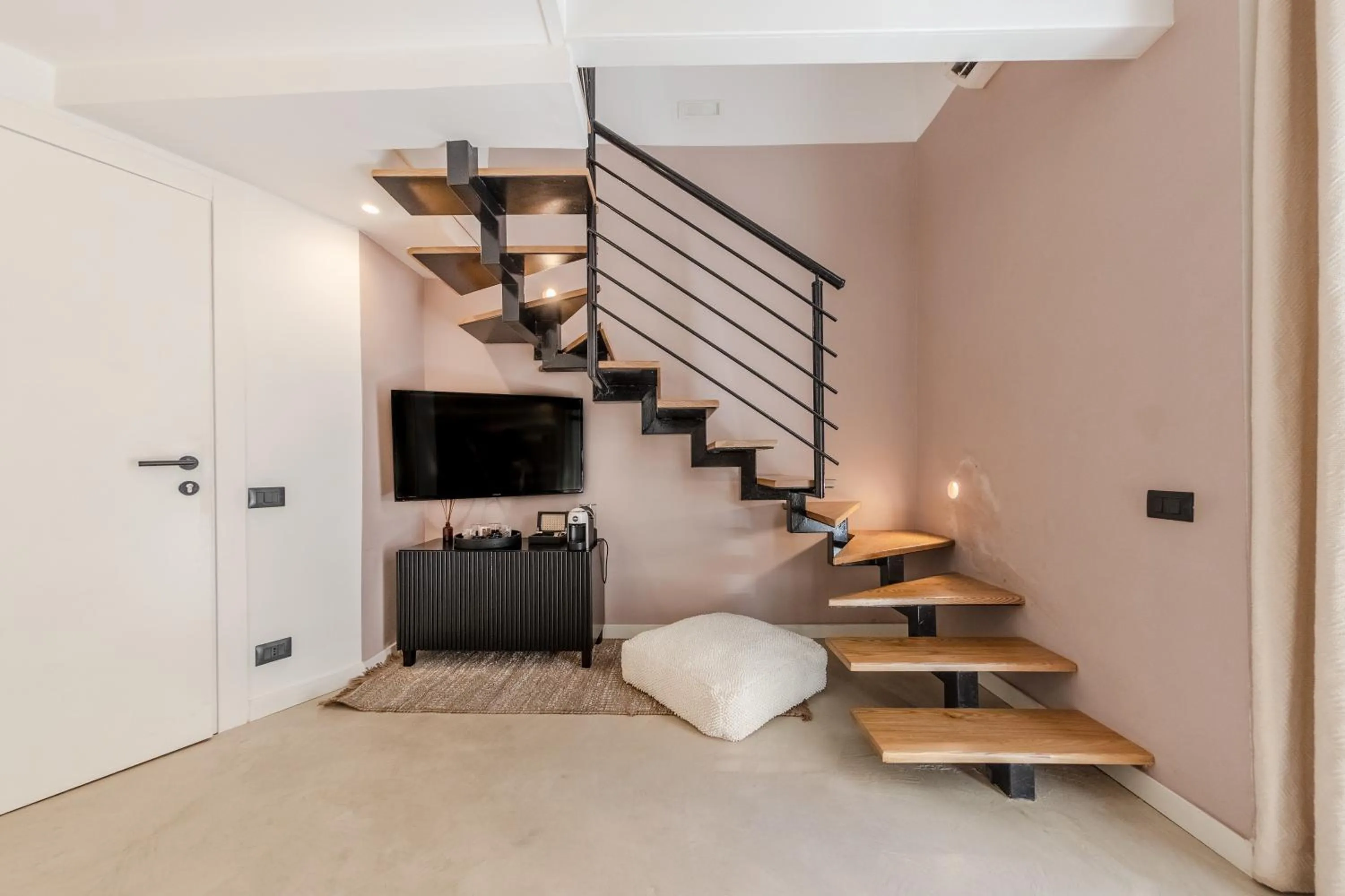 Coffee/tea facilities in ES Suites