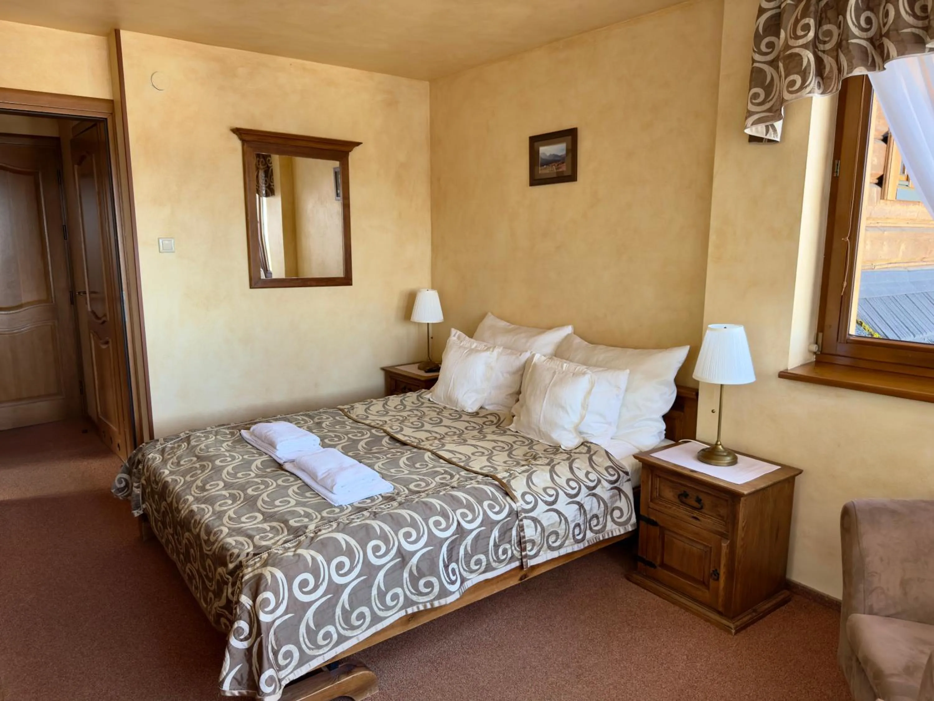 Bed in Hotel Dwór Karolówka