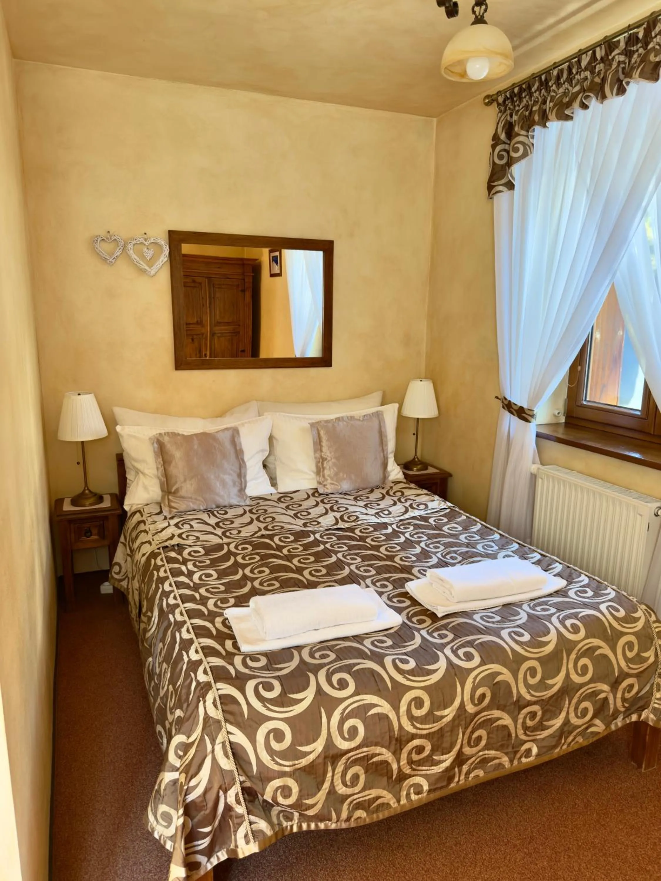 Bed in Hotel Dwór Karolówka