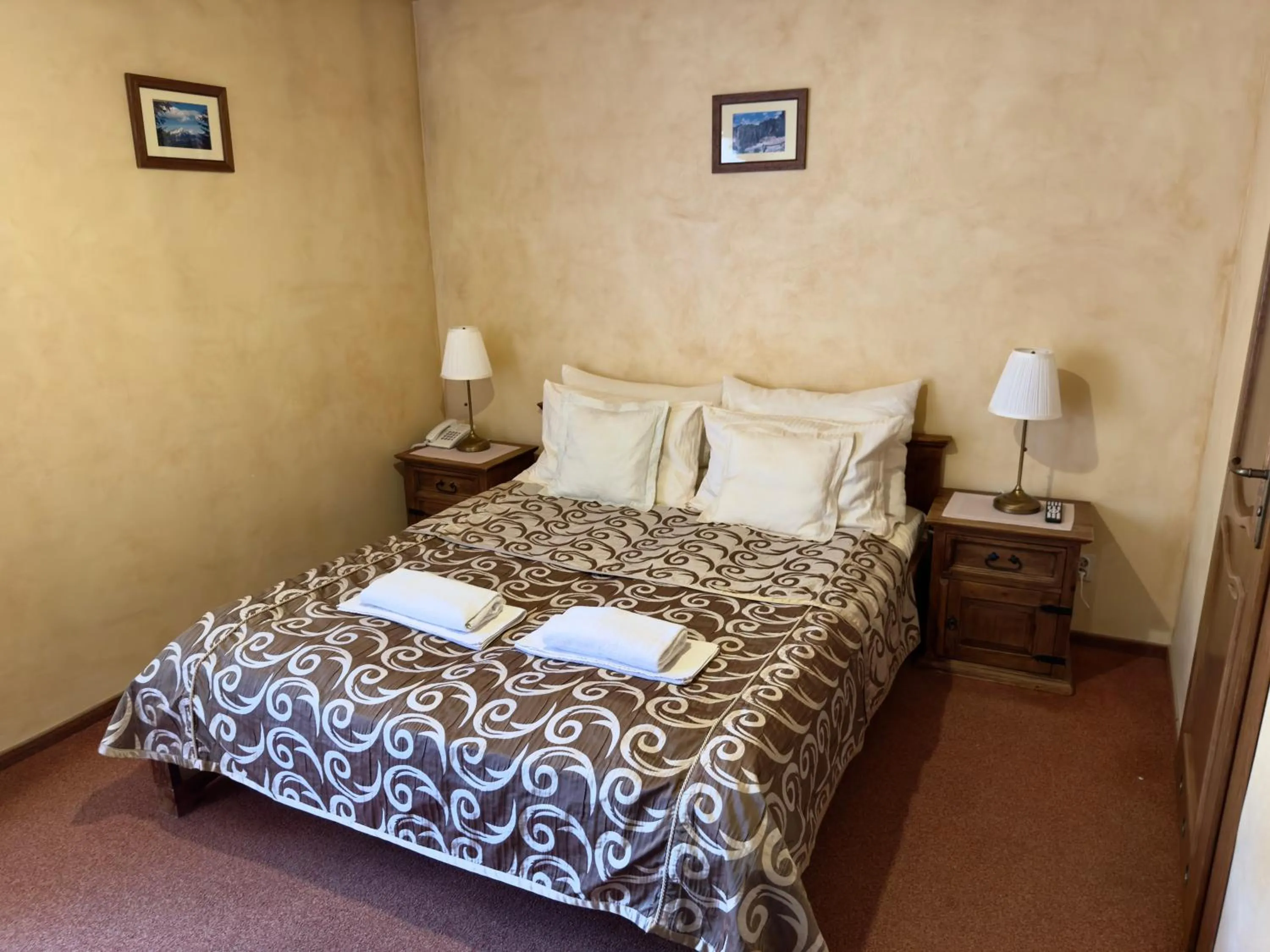 Bed in Hotel Dwór Karolówka