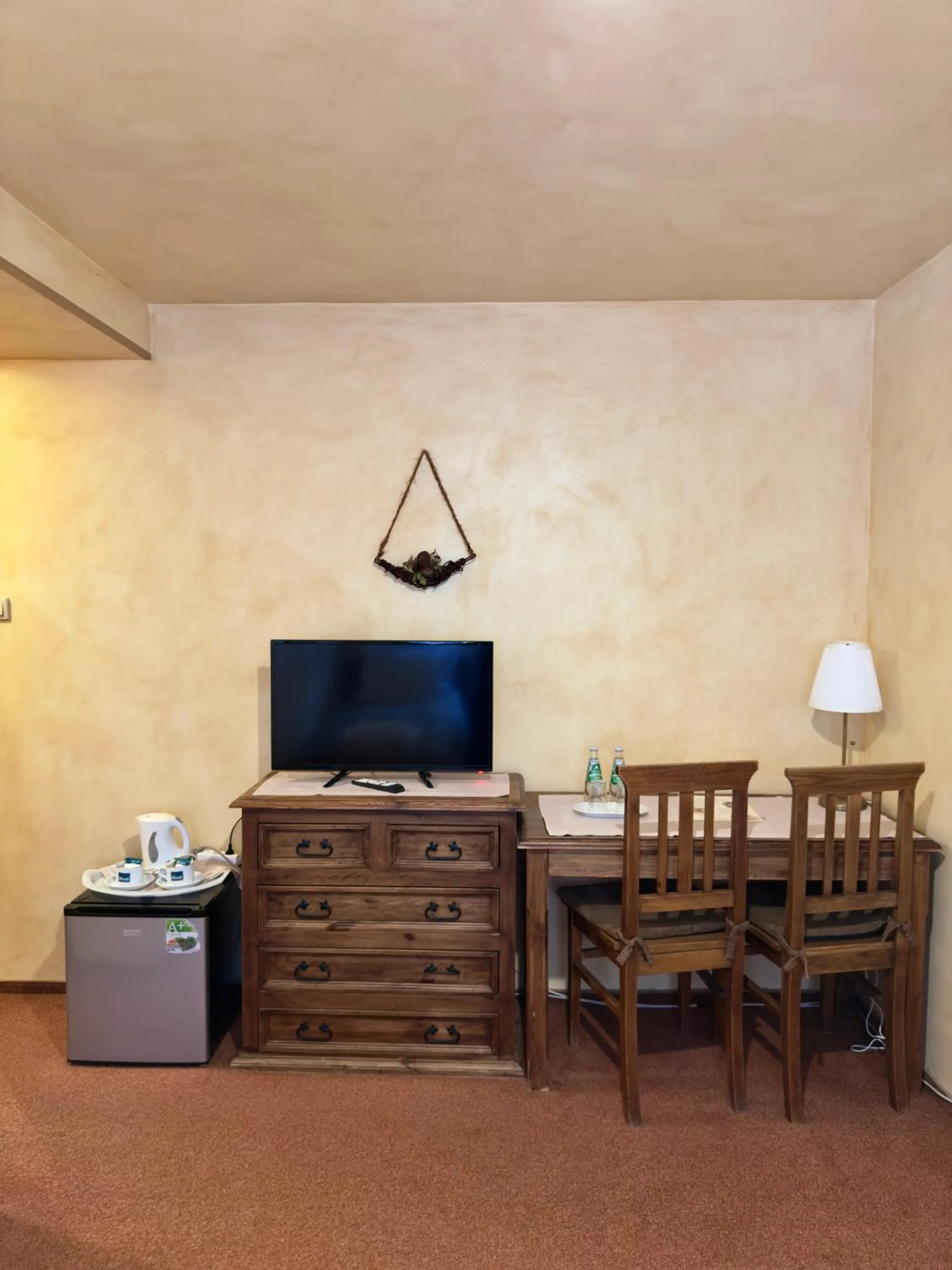 TV and multimedia in Hotel Dwór Karolówka