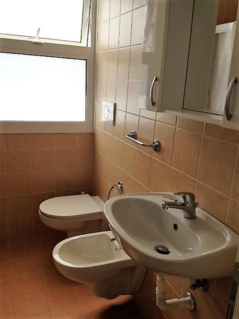 Bathroom in Hotel Madrid