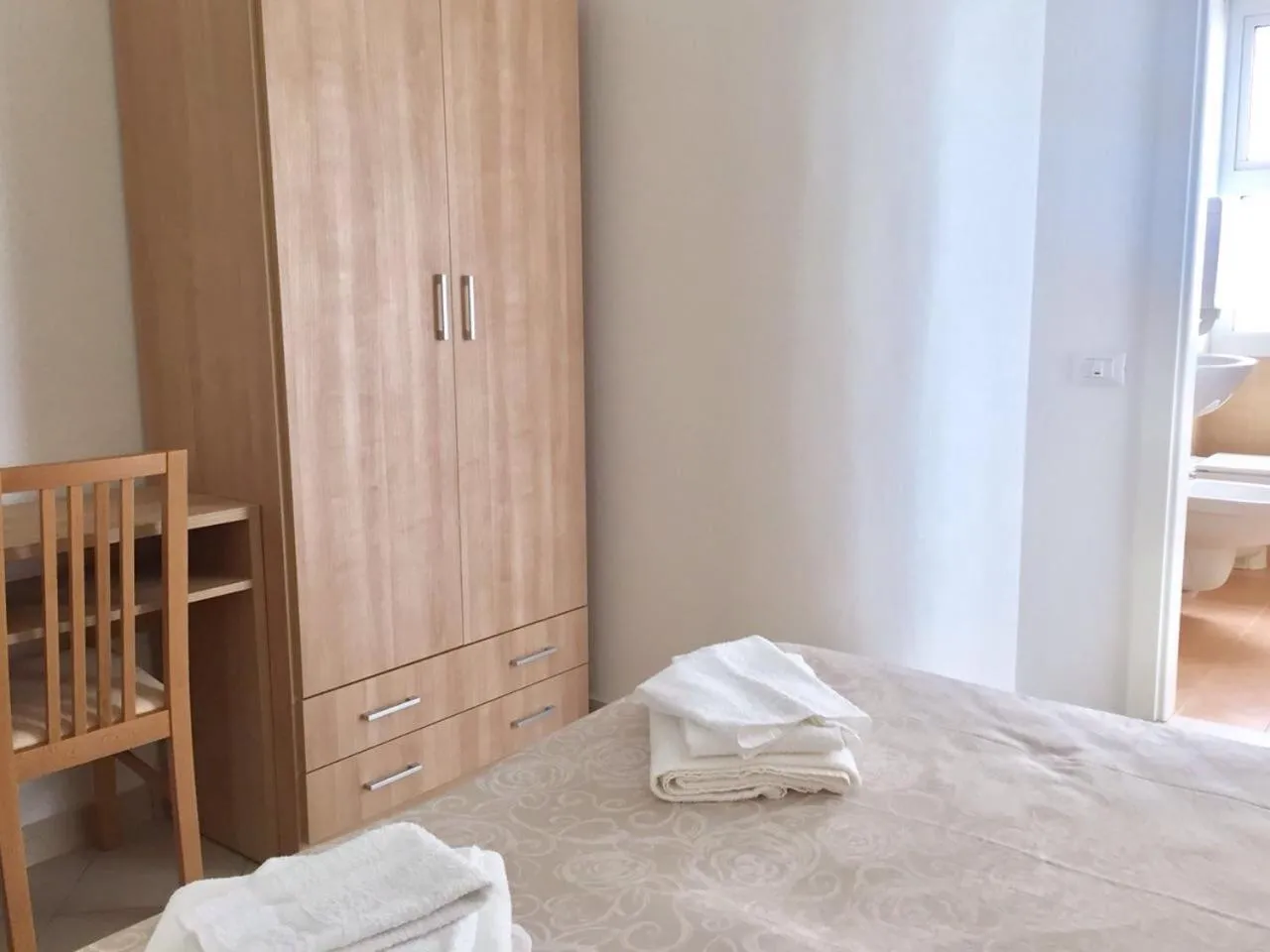 Bedroom in Hotel Madrid