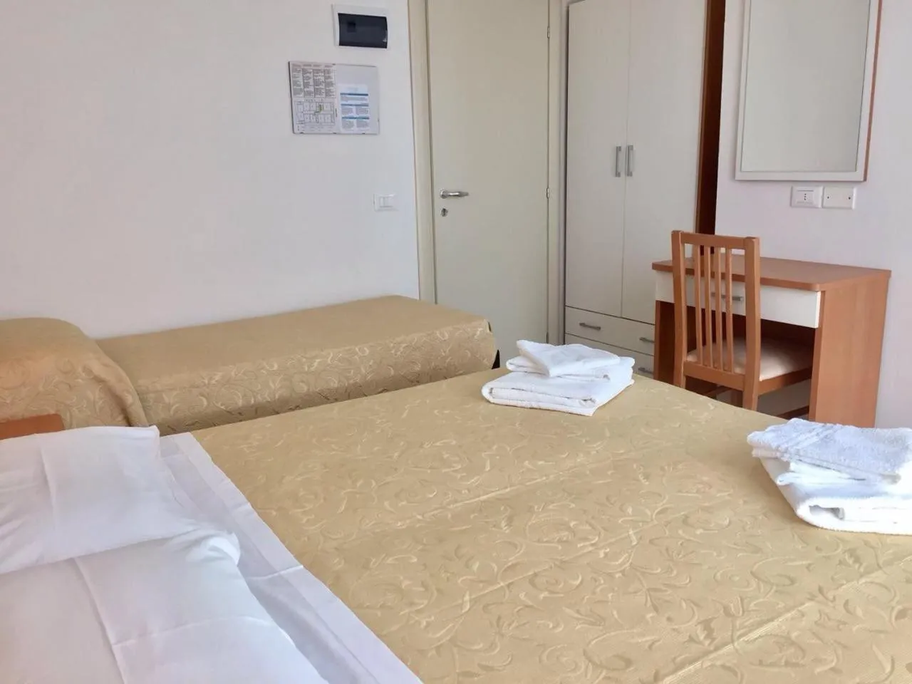 Bedroom in Hotel Madrid