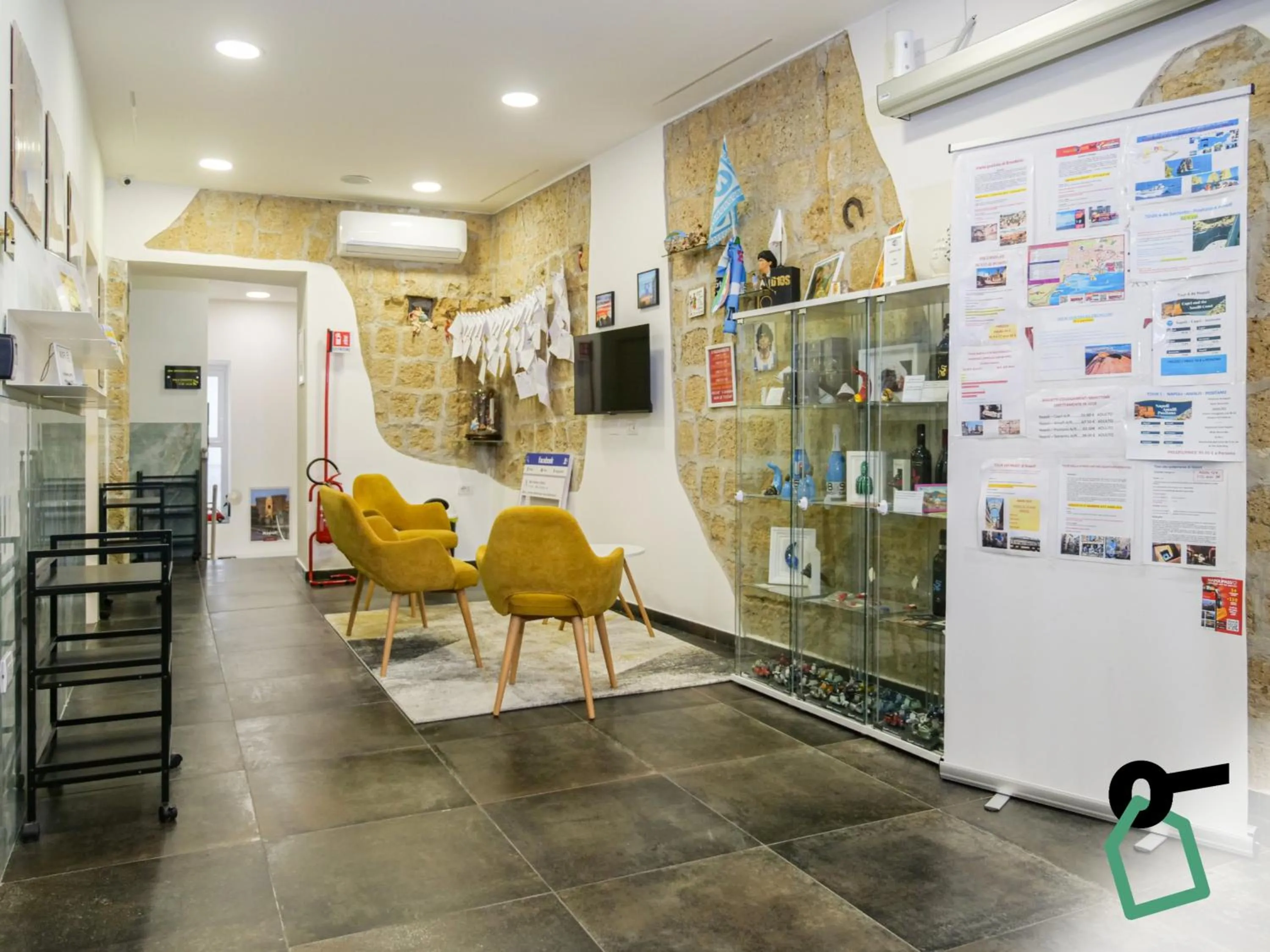 Living room in Hotiday Spaccanapoli I Borbone