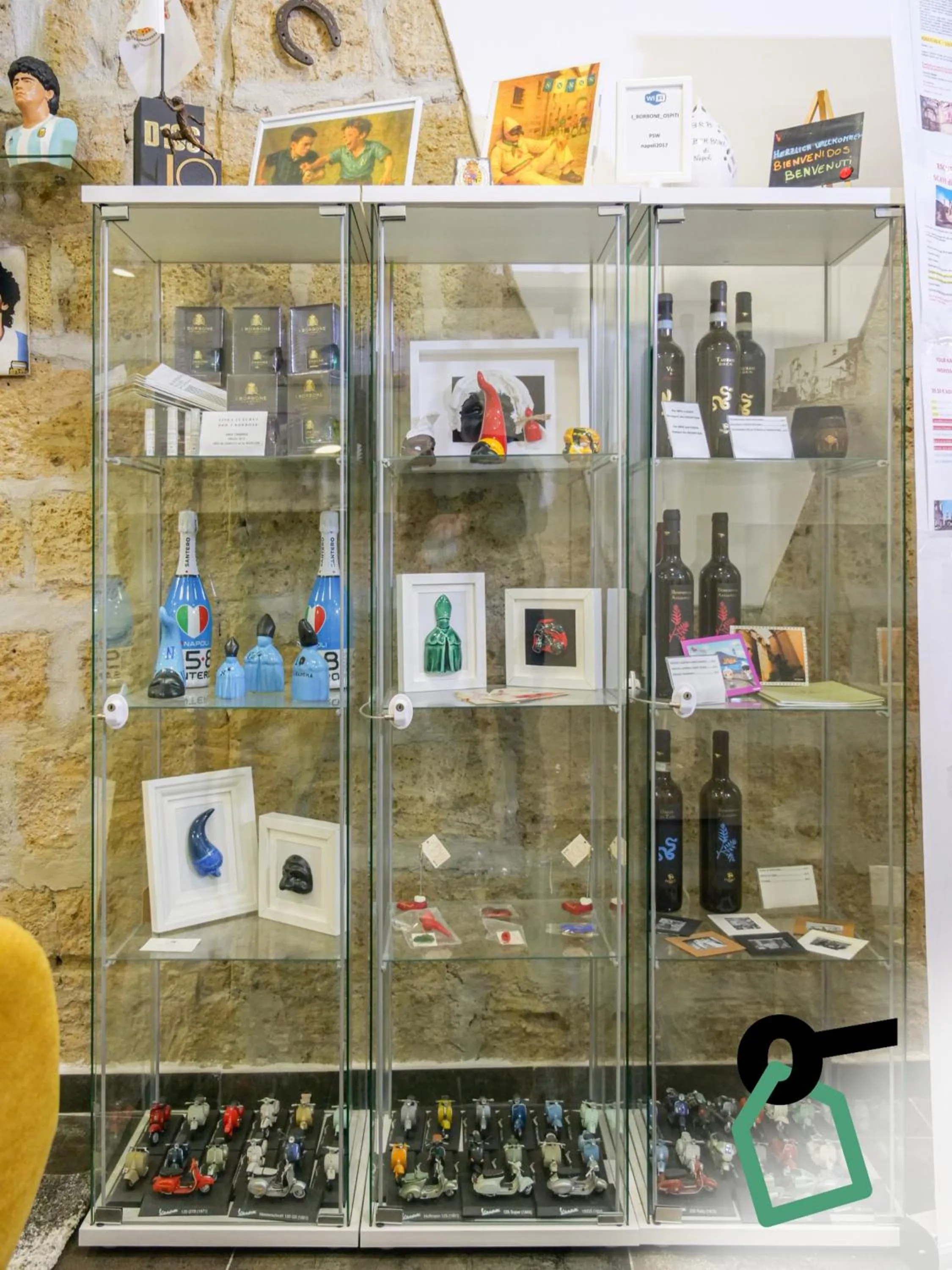 Decorative detail in Hotiday Spaccanapoli I Borbone