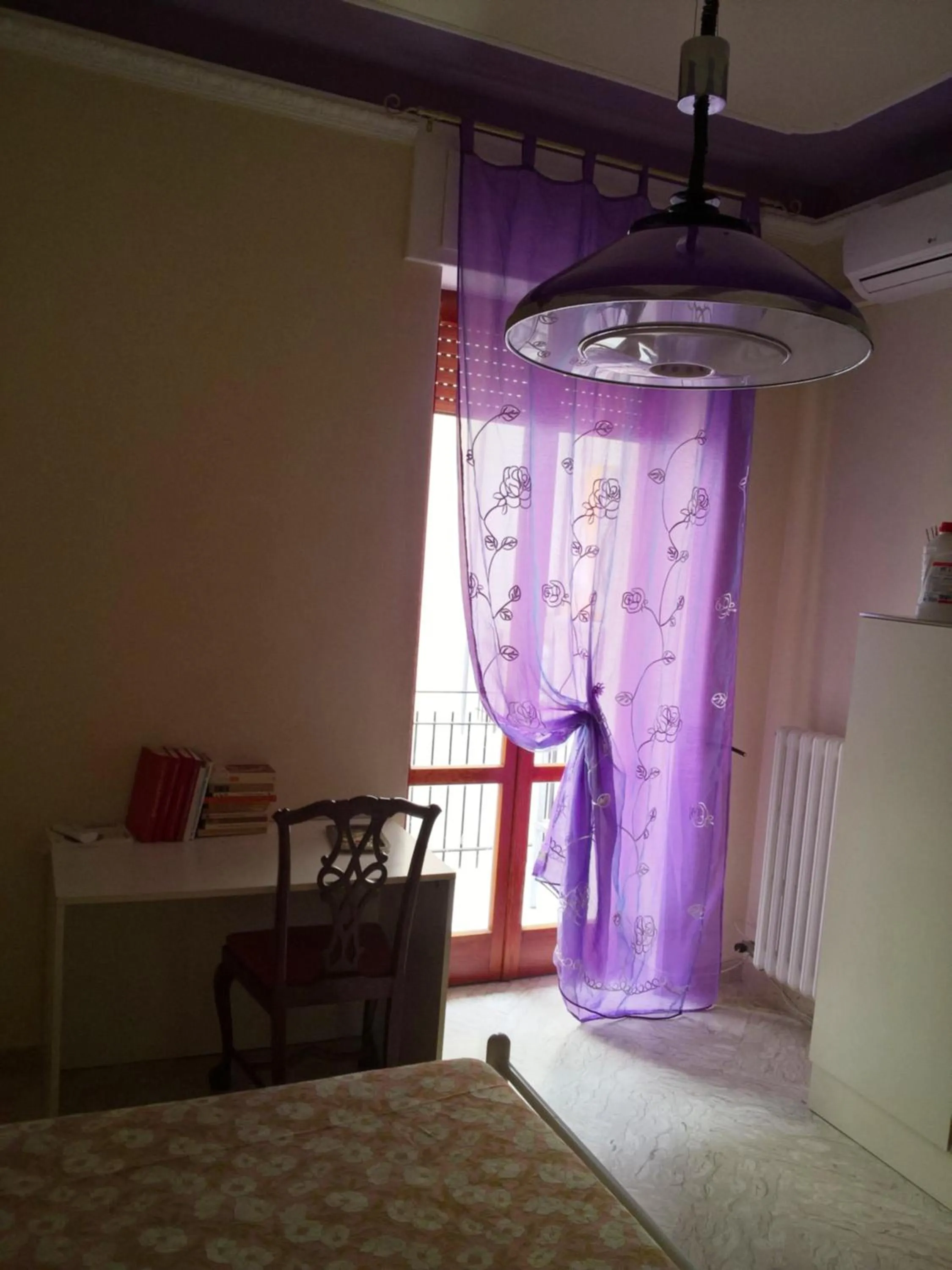 Decorative detail, Bed in La Dimora di Vesta