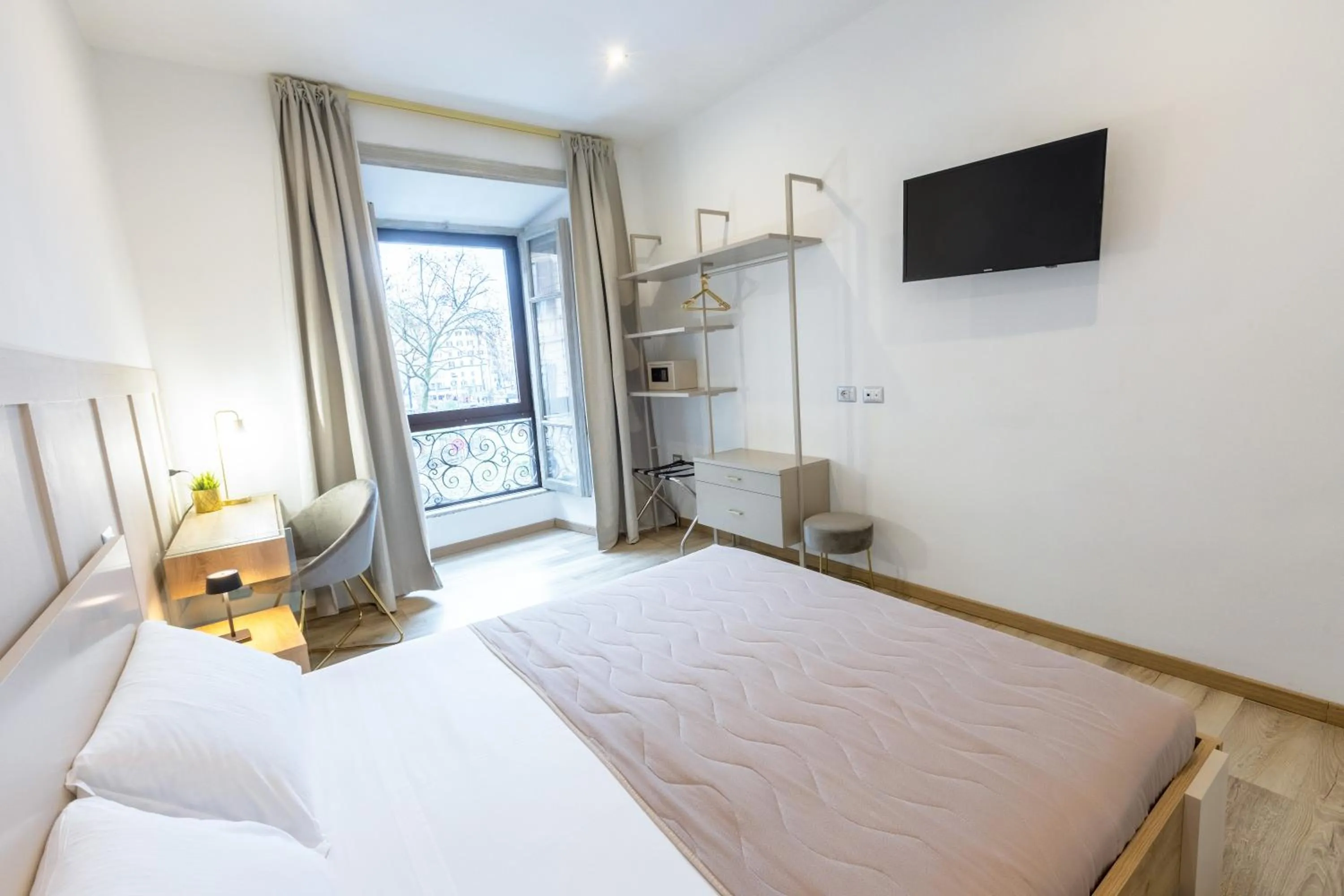 Bedroom, Bed in La Vite Vaticana