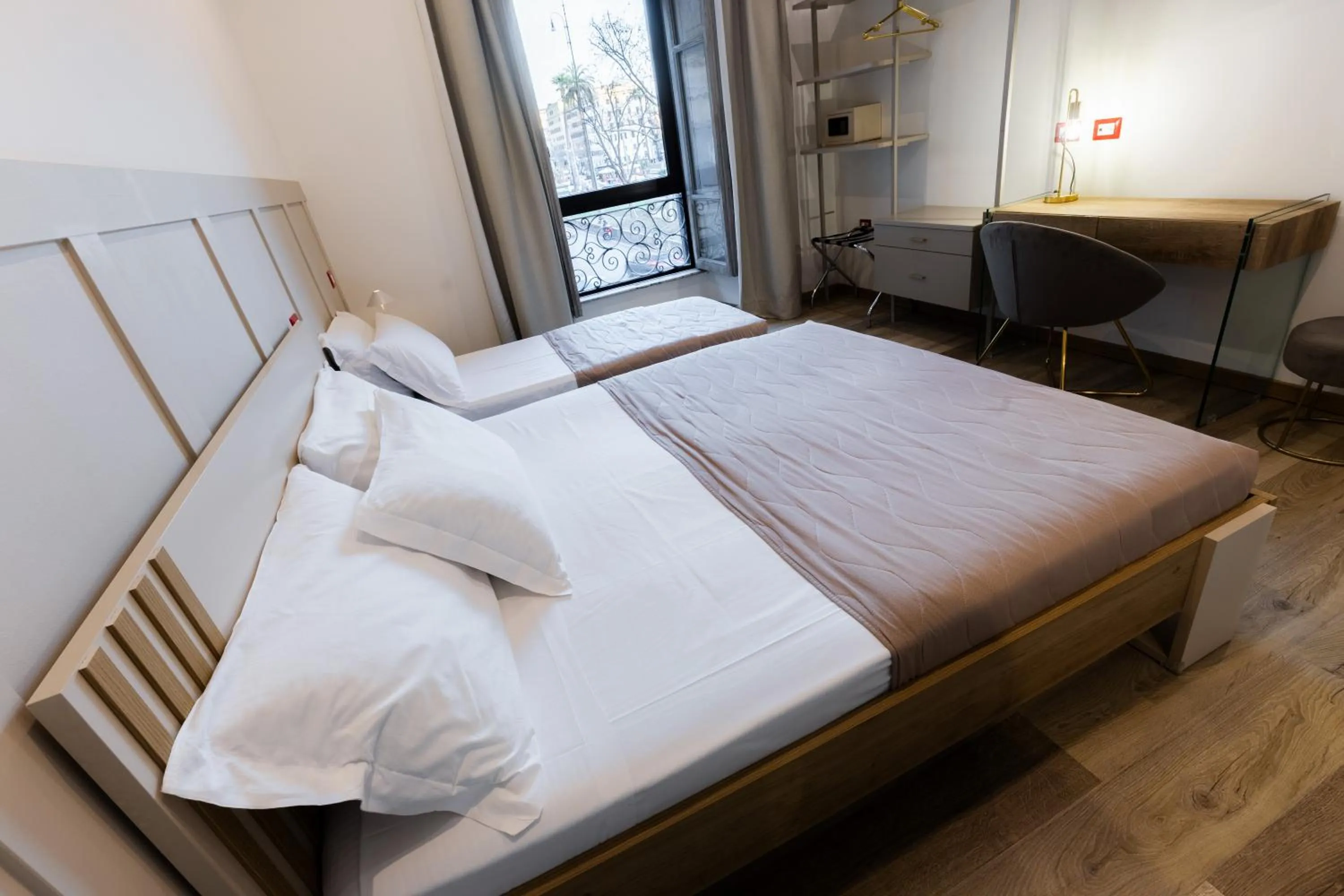 Bedroom, Bed in La Vite Vaticana