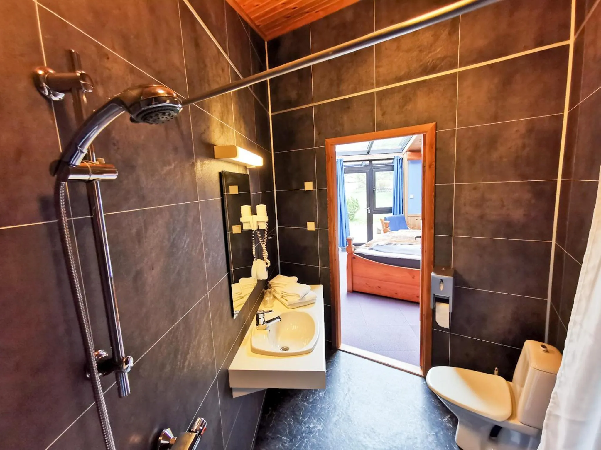 Bathroom in Gudvangen Fjordtell