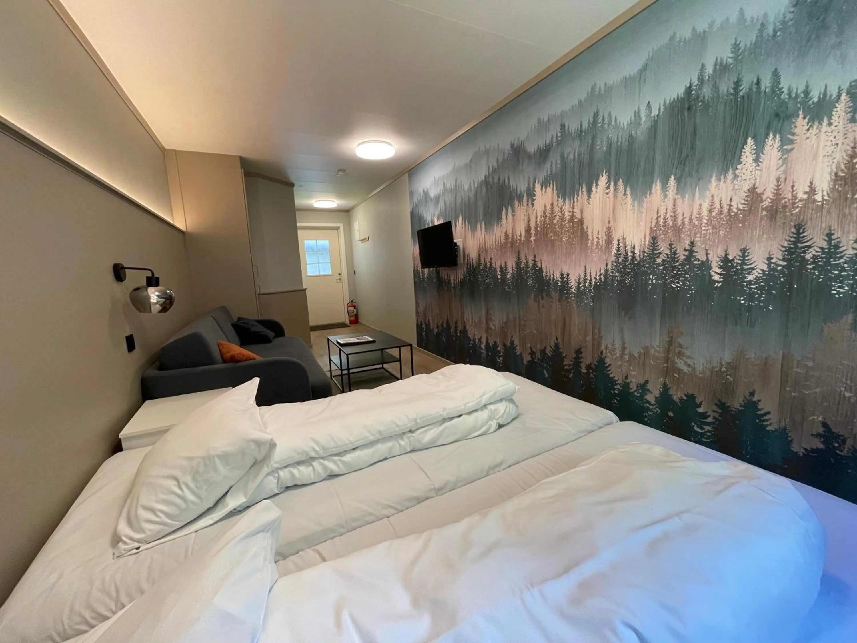Photo of the whole room, Bed in Gudvangen Fjordtell