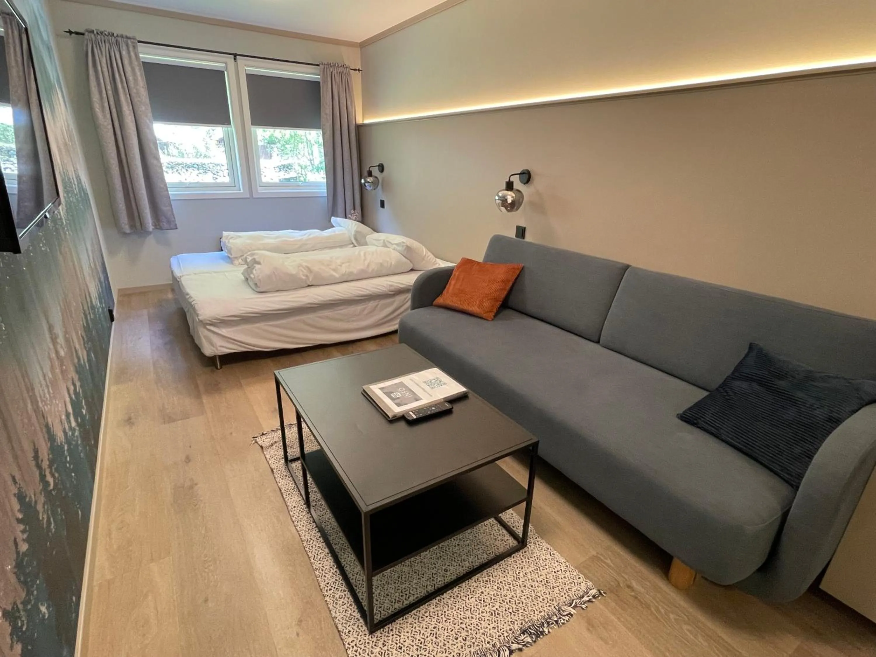 Photo of the whole room, Bed in Gudvangen Fjordtell