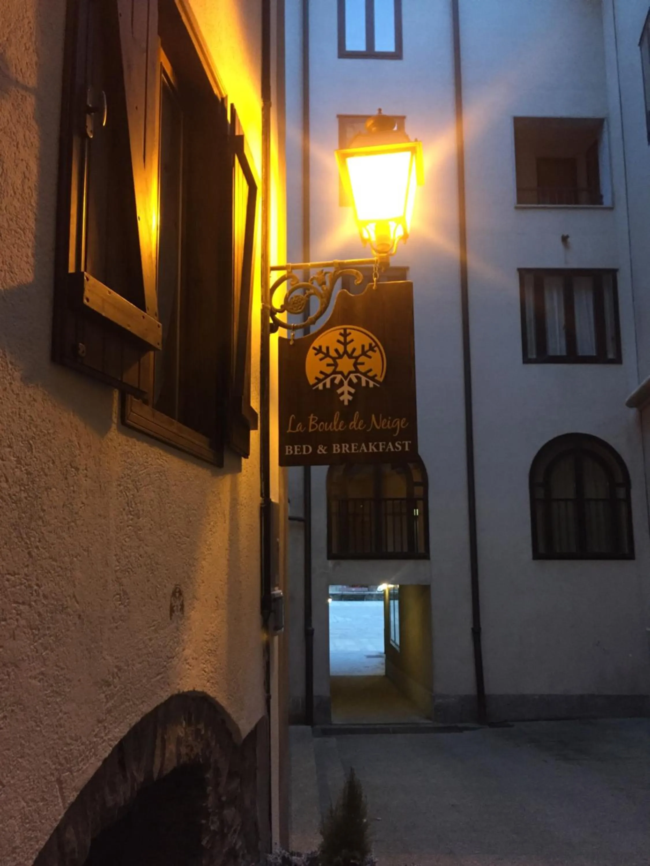 Property logo or sign in La Boule de Neige