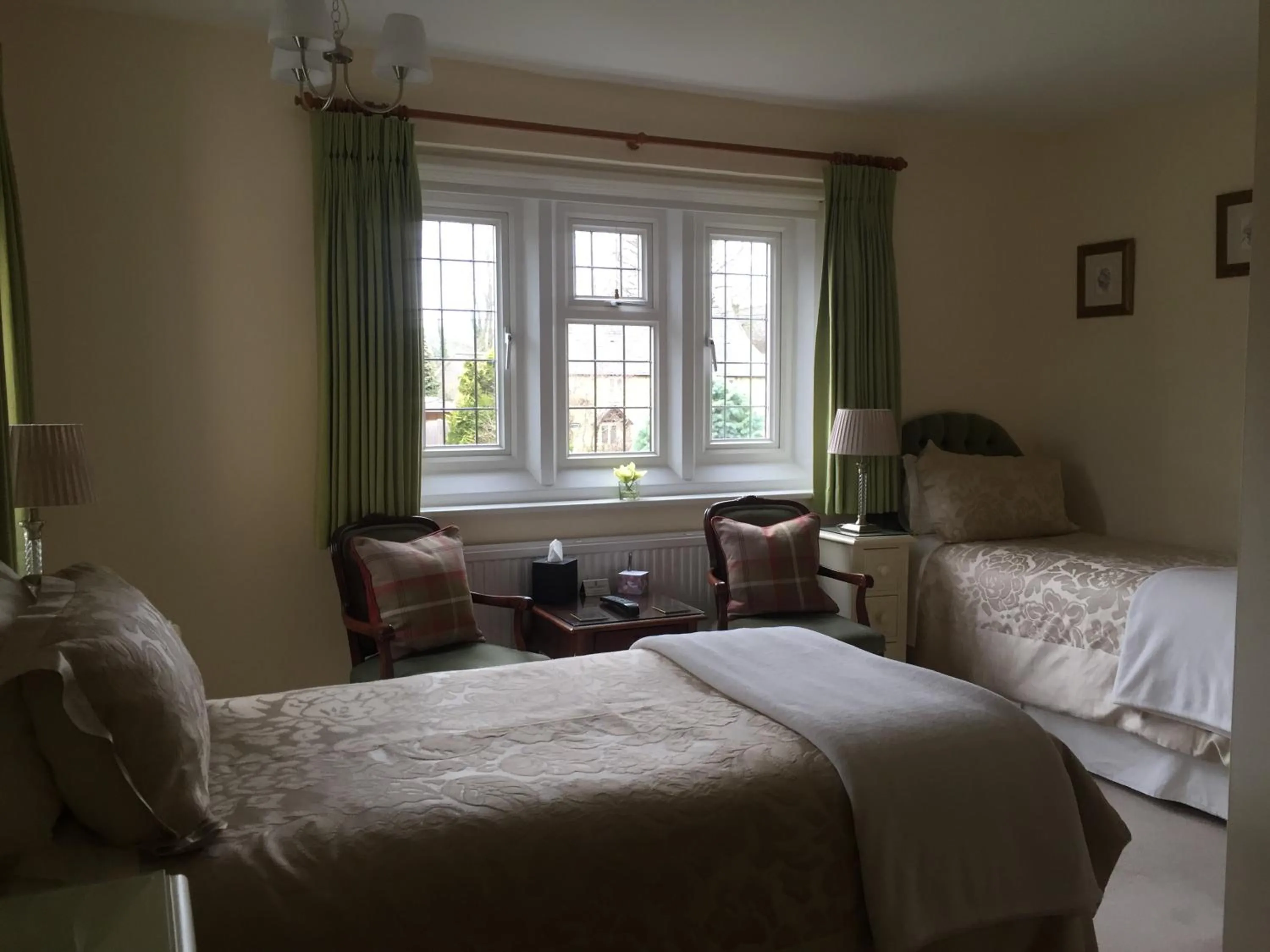 Bedroom, Bed in Coombe House
