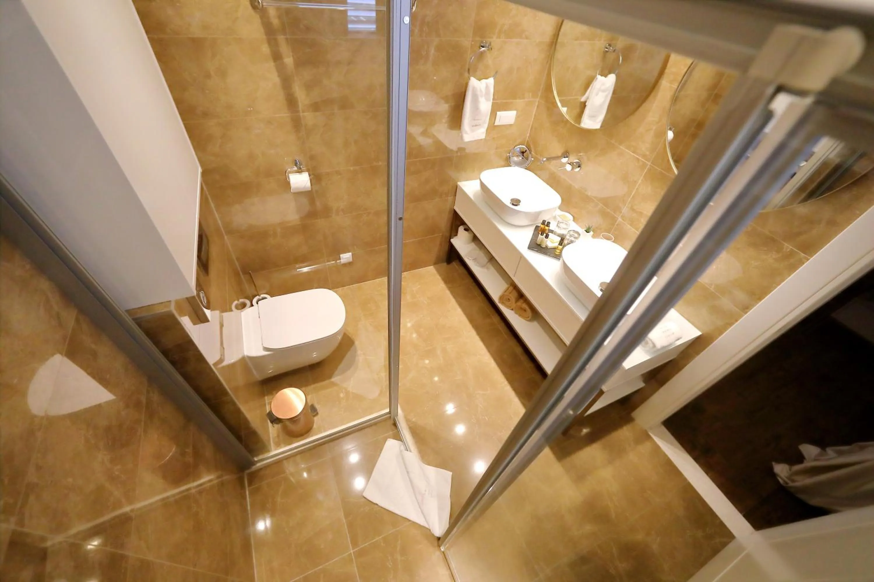 Bathroom in Luxury rooms Kadena