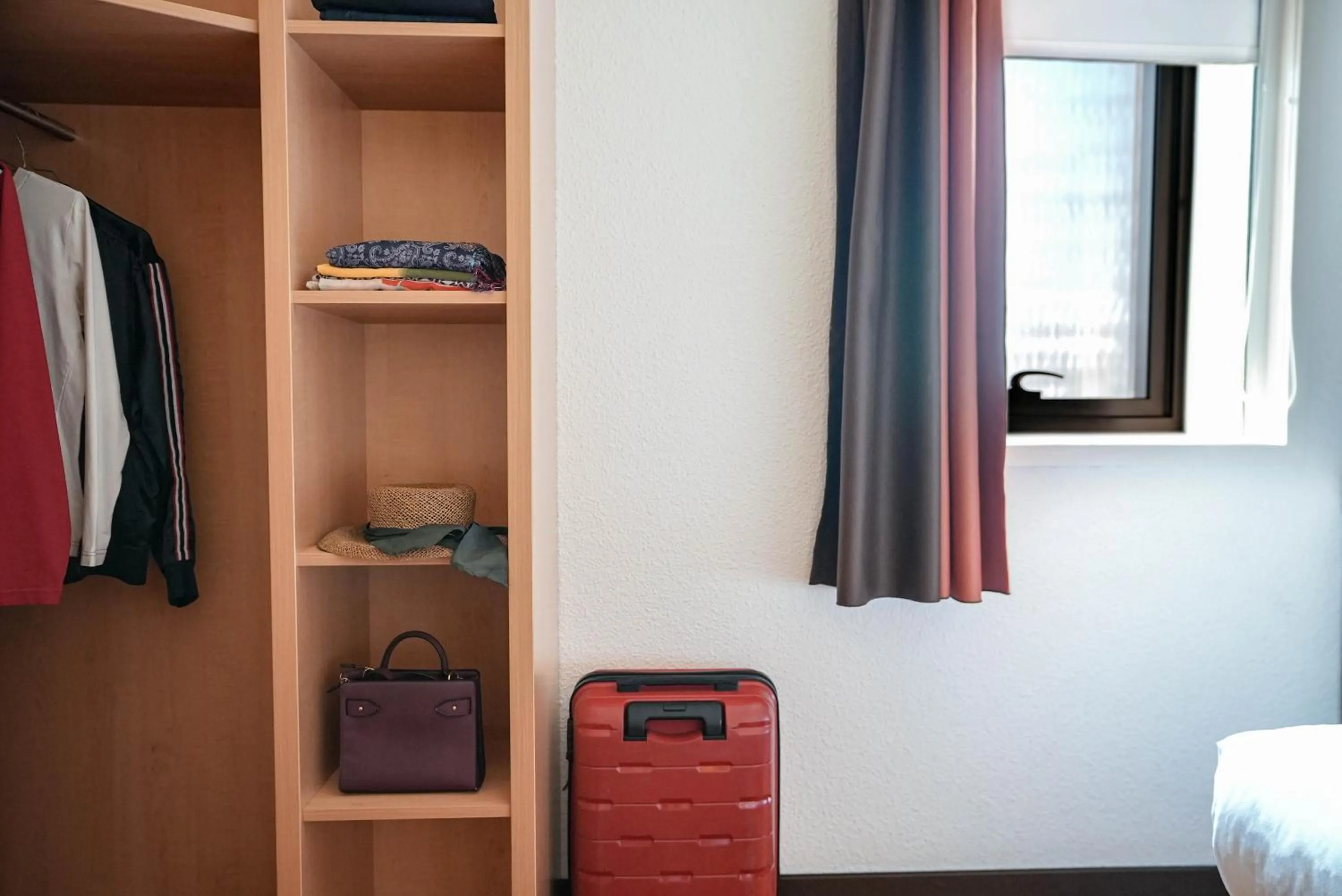 Bedroom in ibis Porto Centro São Bento