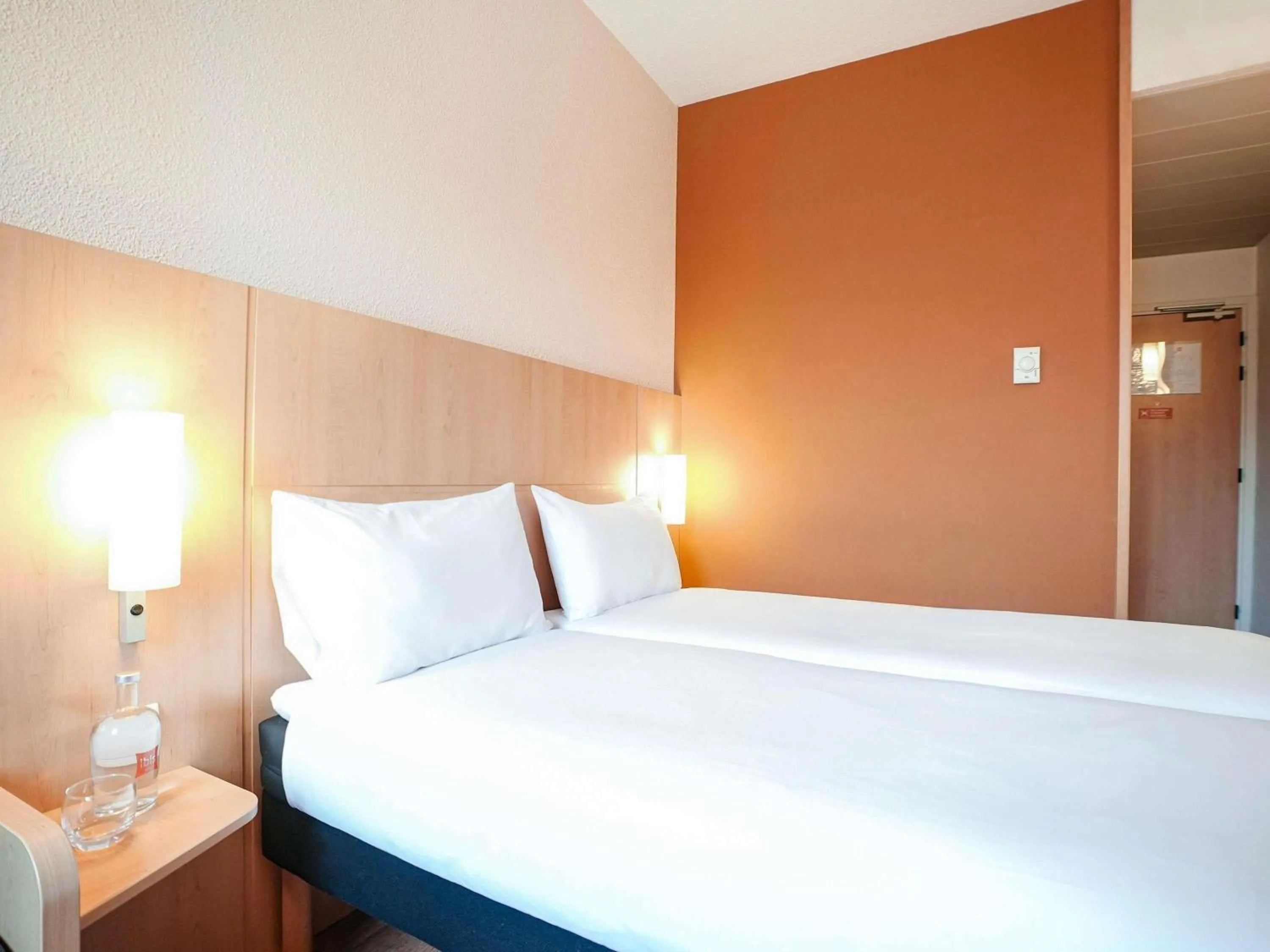 Bedroom, Bed in ibis Porto Centro São Bento