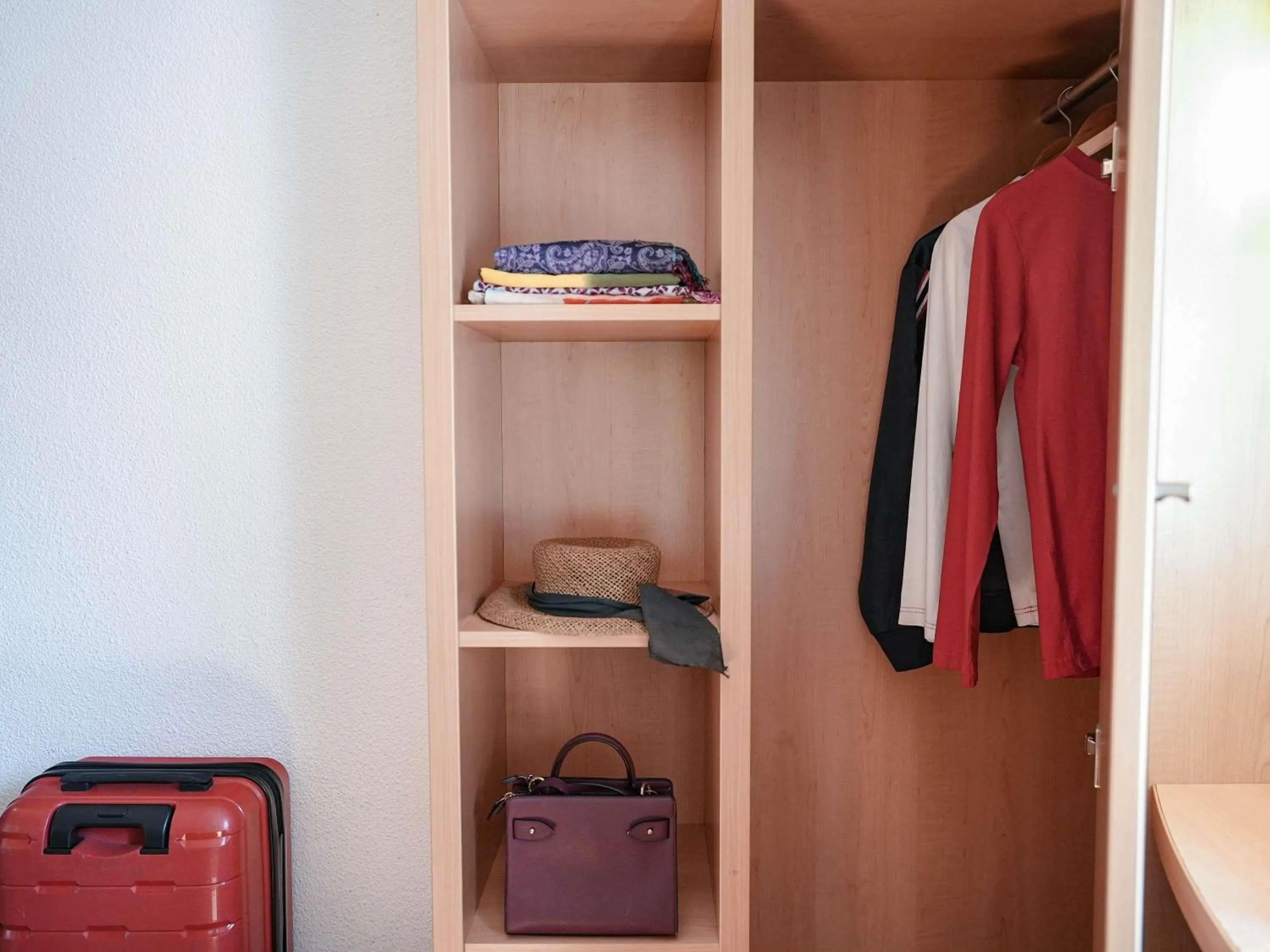 Bedroom in ibis Porto Centro São Bento