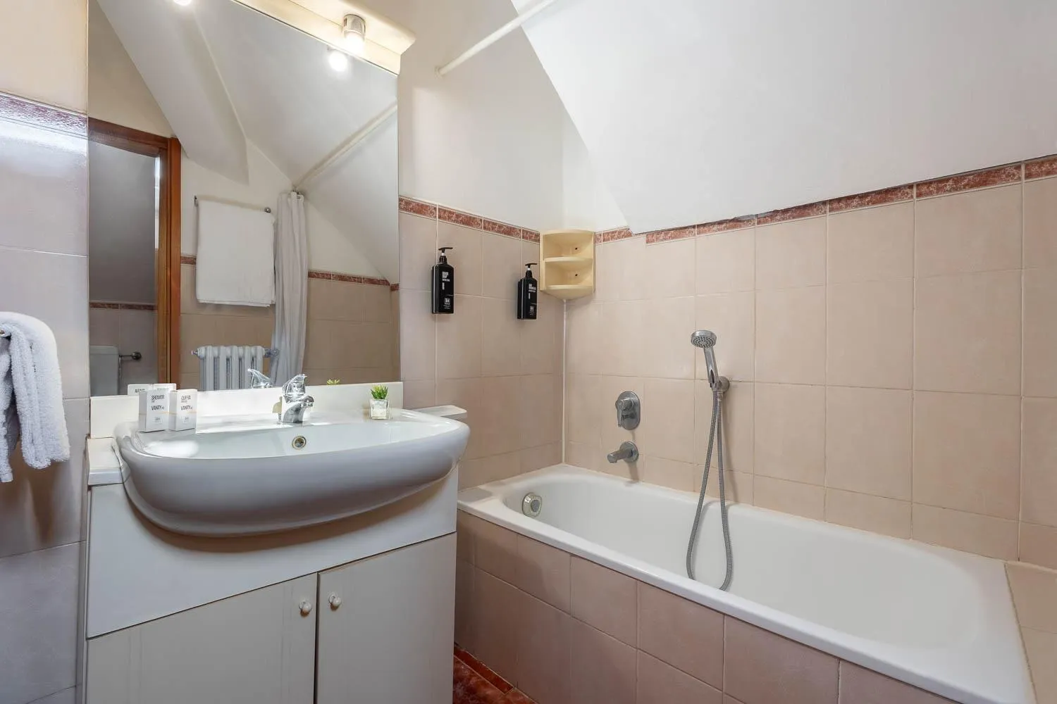 Bathroom in iH Hotels Milano ApartHotel Argonne Park