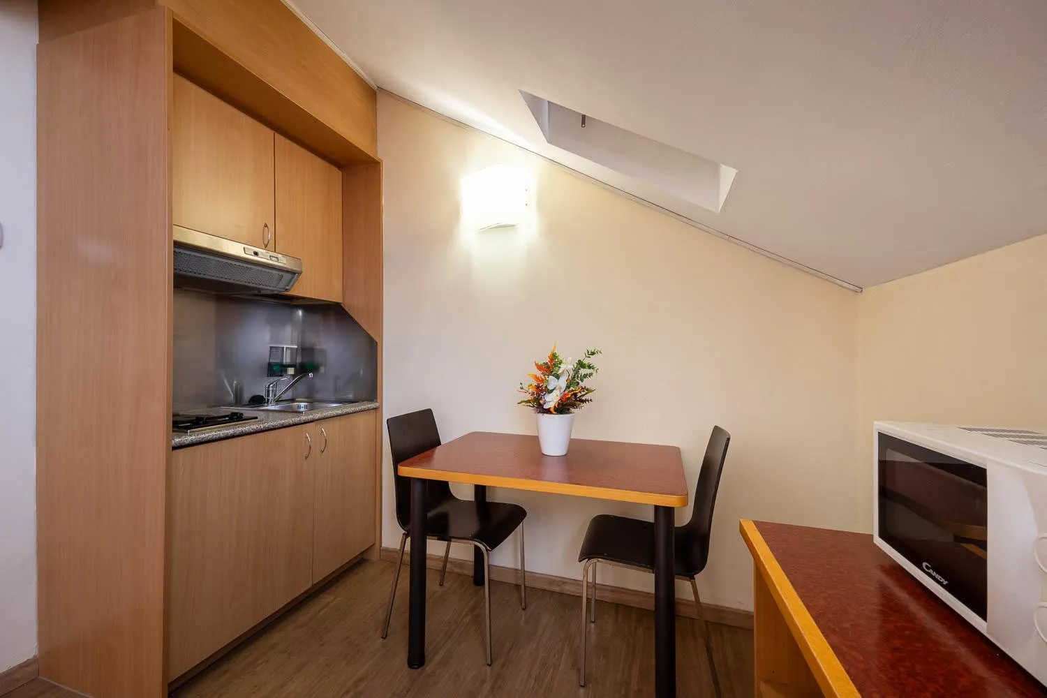 Kitchen or kitchenette in iH Hotels Milano ApartHotel Argonne Park